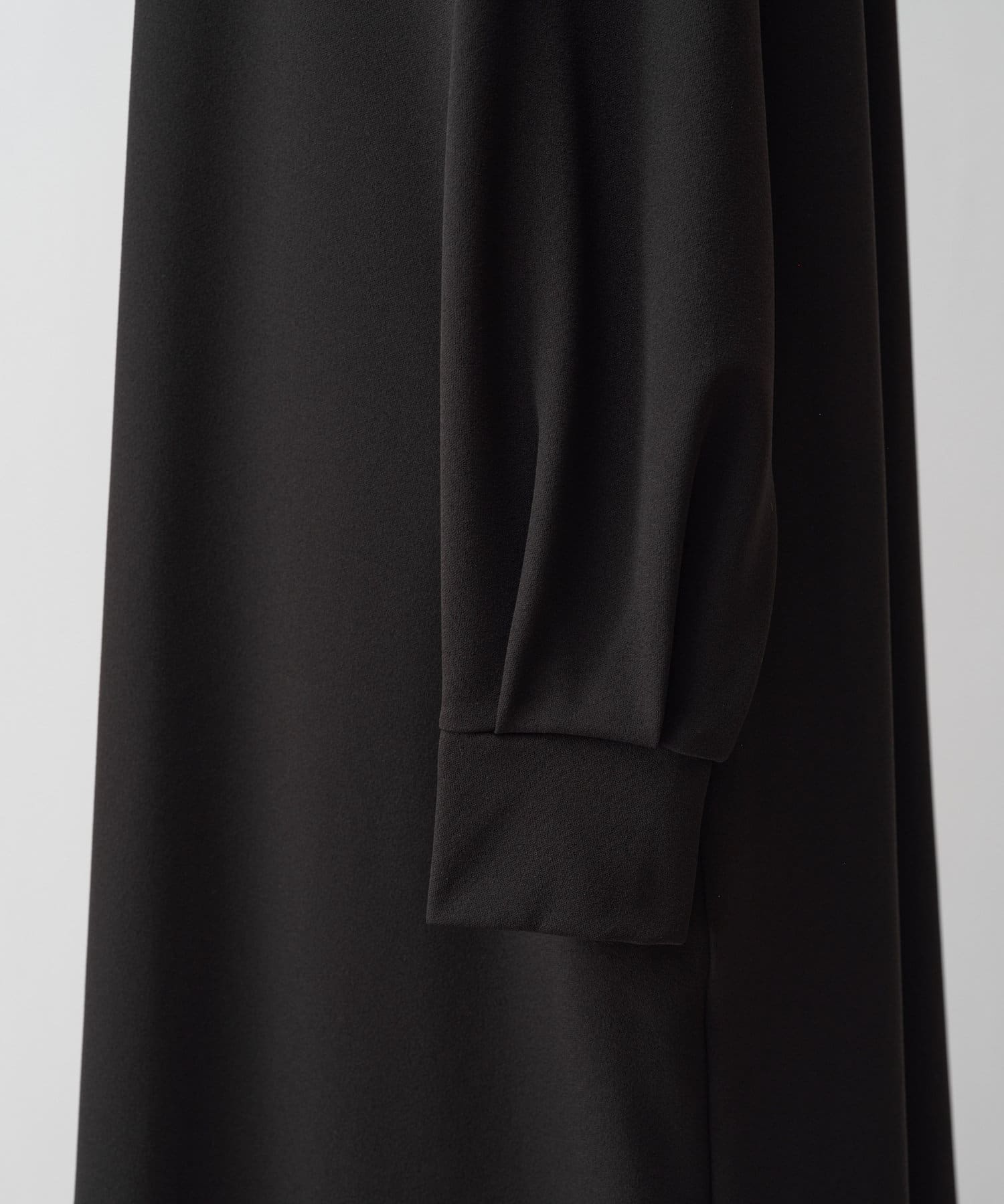 LIVETART(リヴェタート) Tワンピース《LIVETART》