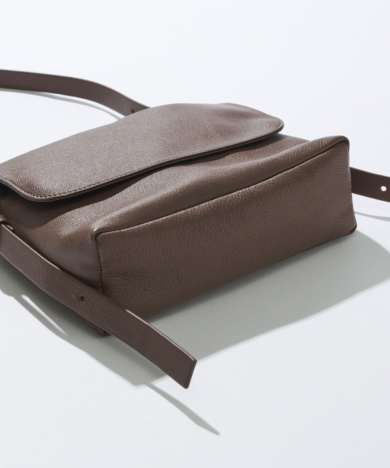 RIVE DROITE(リヴドロワ) 予約【MONN.:.(モン)】HAND BAG