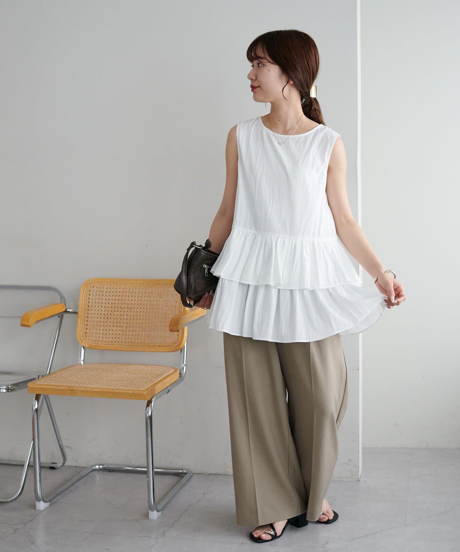 DISCOAT(ディスコート) 【新色追加!/WEB限定】ワッシャーフリルノースリブラウス