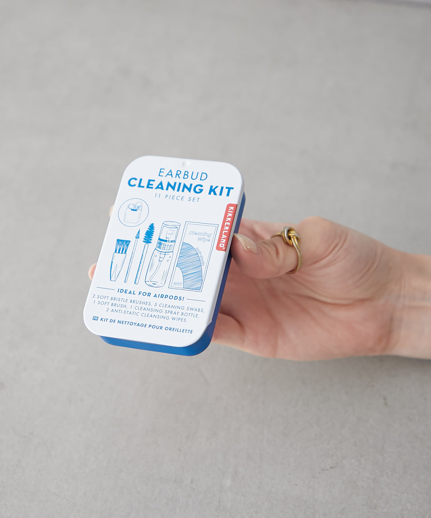 BIRTHDAY BAR(バースデイバー) 【Kikkerland】EARBUD CLEANING KIT