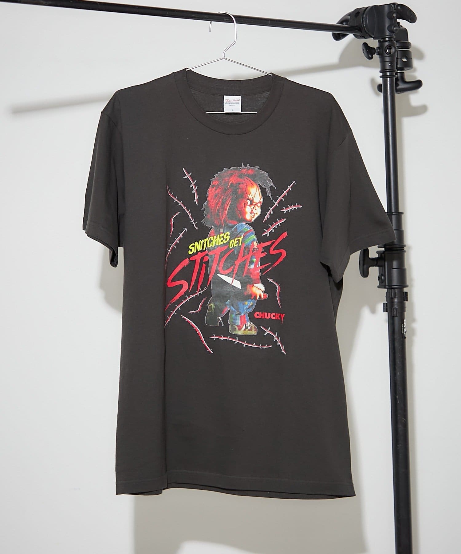 BIRTHDAY BAR(バースデイバー) 【チャイルド・プレイ】コットンＴシャツ　チャッキー ナイフ