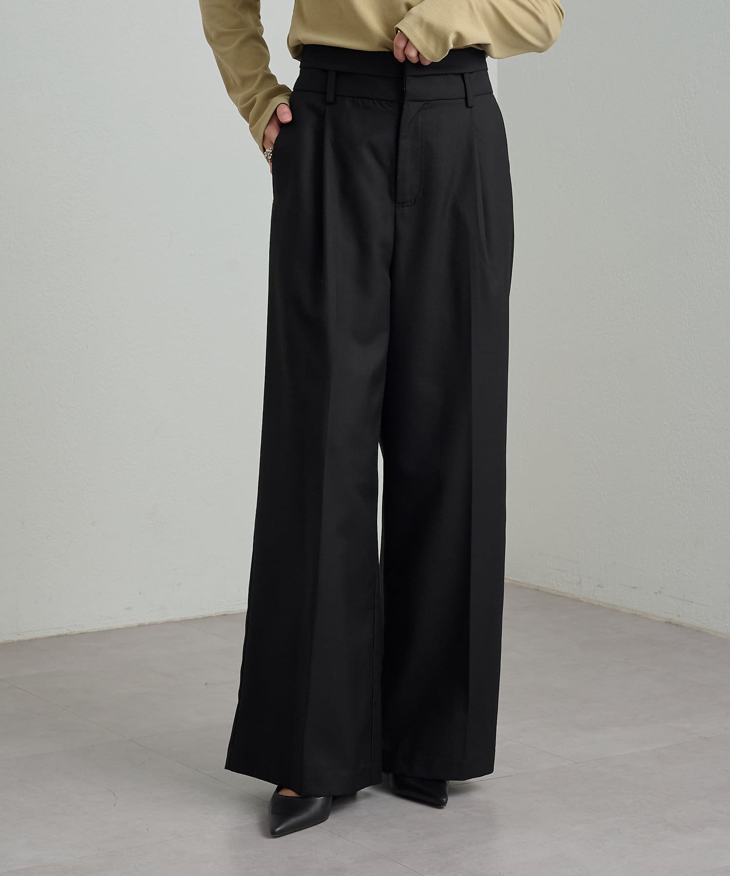 OUTLET(アウトレット) 【Omekashi】タックベルトスラックス