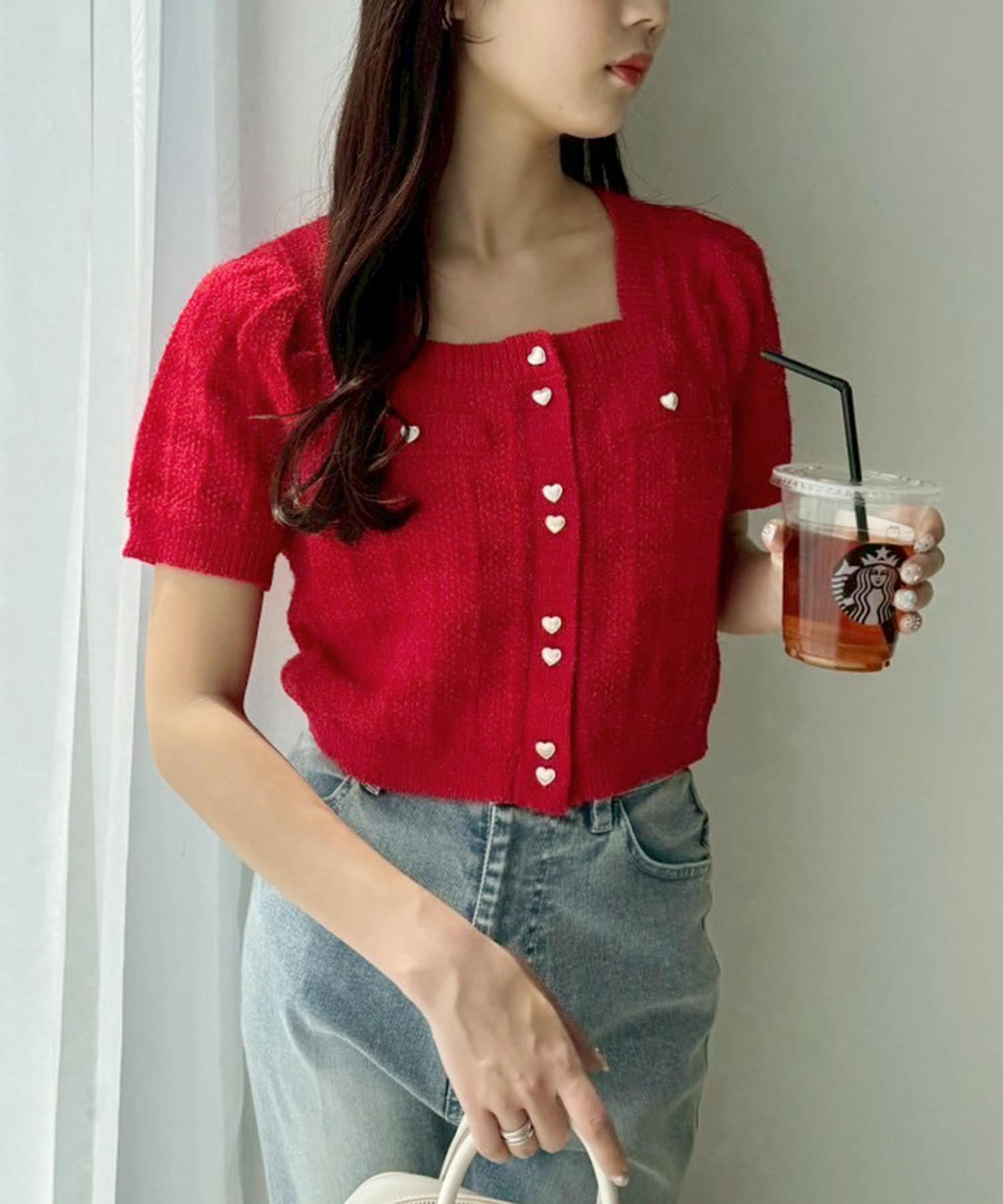 ~NICECLAUP 2025 Summer Collection~ハート型のボタンがポイントの、ガーリーなチェック柄ニットカーディガン。さらっとしたサマーニット素材で、暑い季節でも快適に着られるのが