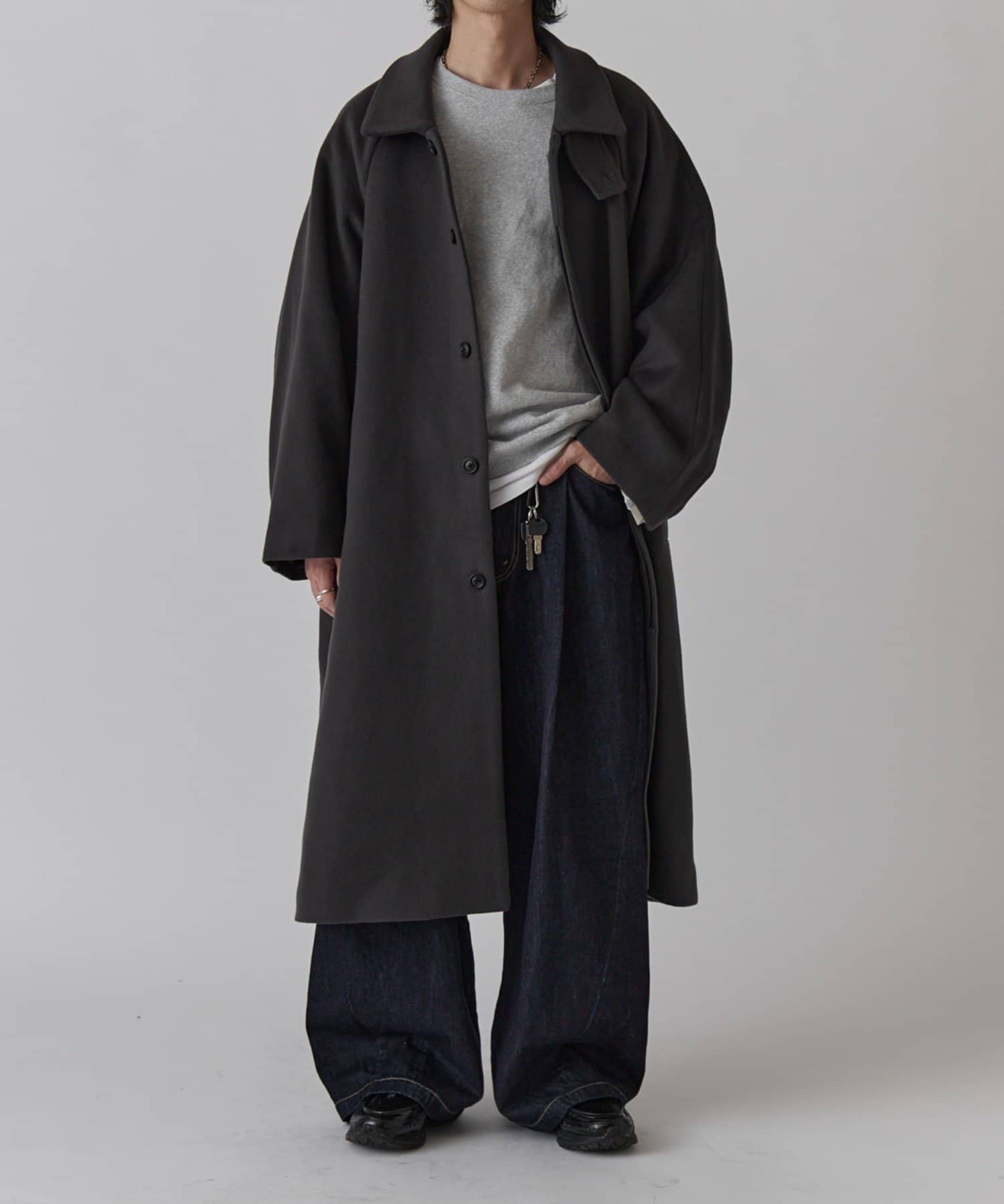 Lui's(ルイス) ビーバーメルトンボリュームロングコート