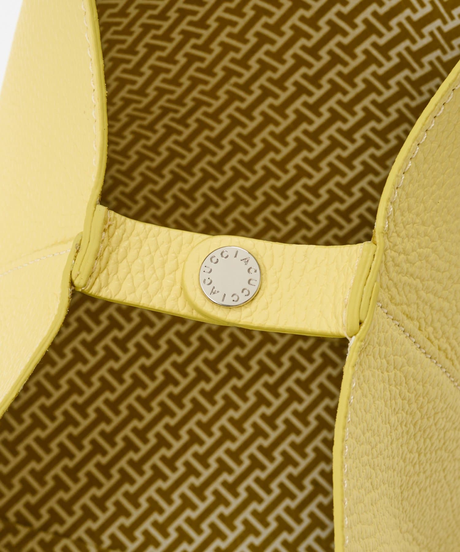 IACUCCI(イアクッチ) オペラ S CERVO/STAMPA INTERNA