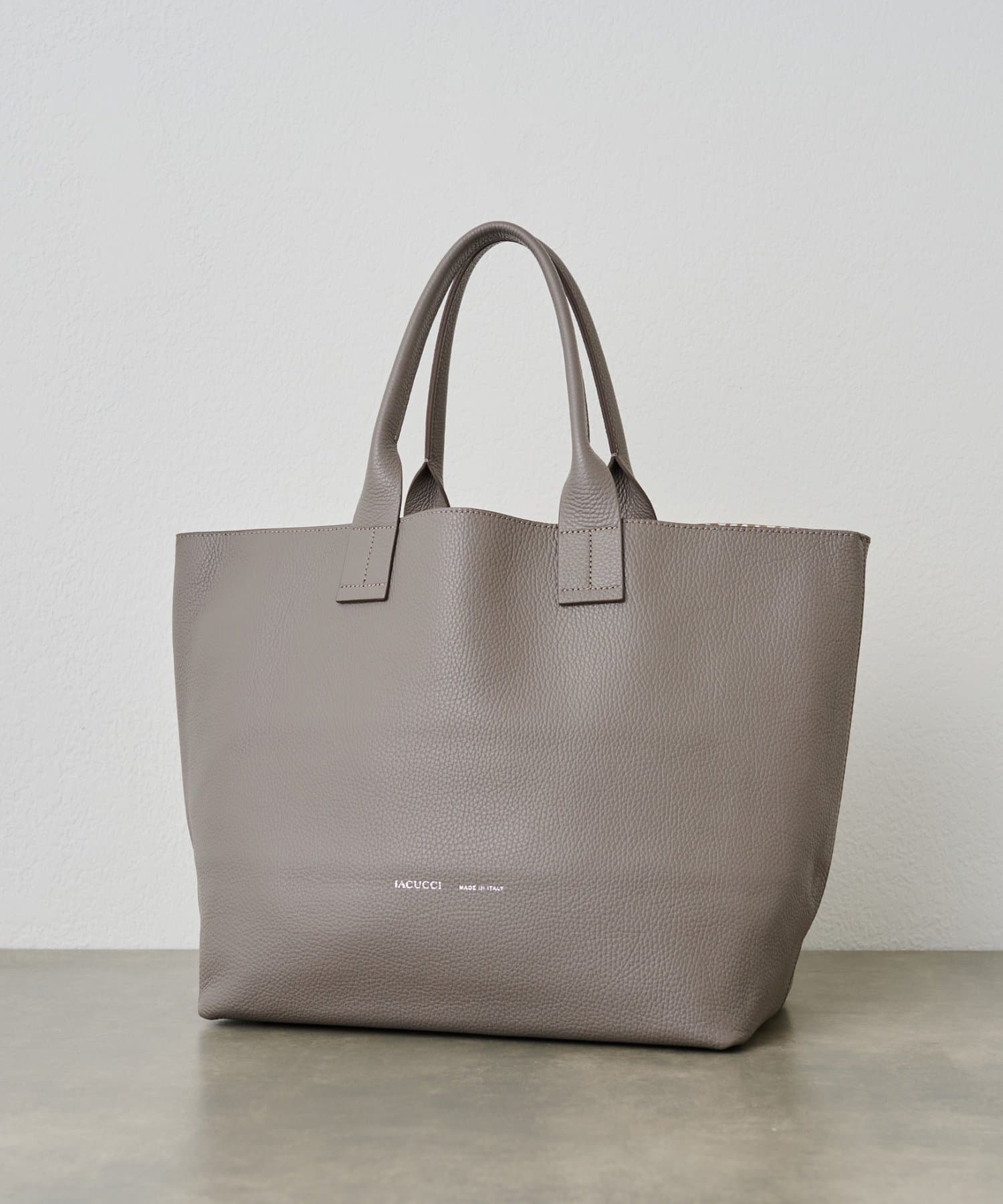 IACUCCI(イアクッチ) オペラ L CERVO/STAMPA INTERNA