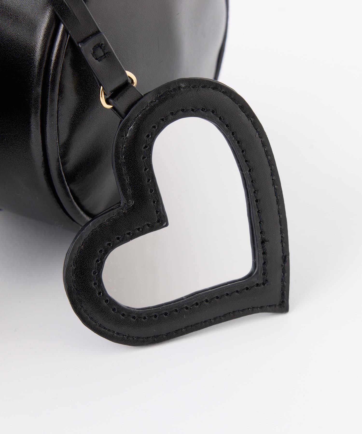 NICE CLAUP / OLIVE des OLIVE OUTLET(ナイスクラップ  / オリーブ デ オリーブ アウトレット) 【one after another】チャーム付きドラムバッグ