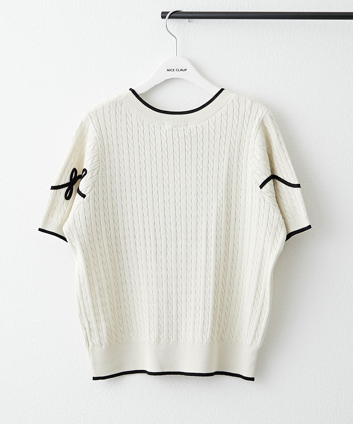 NICE CLAUP / OLIVE des OLIVE OUTLET(ナイスクラップ  / オリーブ デ オリーブ アウトレット) プチプラトレンドitem【RMAF】ケーブルコード刺繍入りプルオーバー