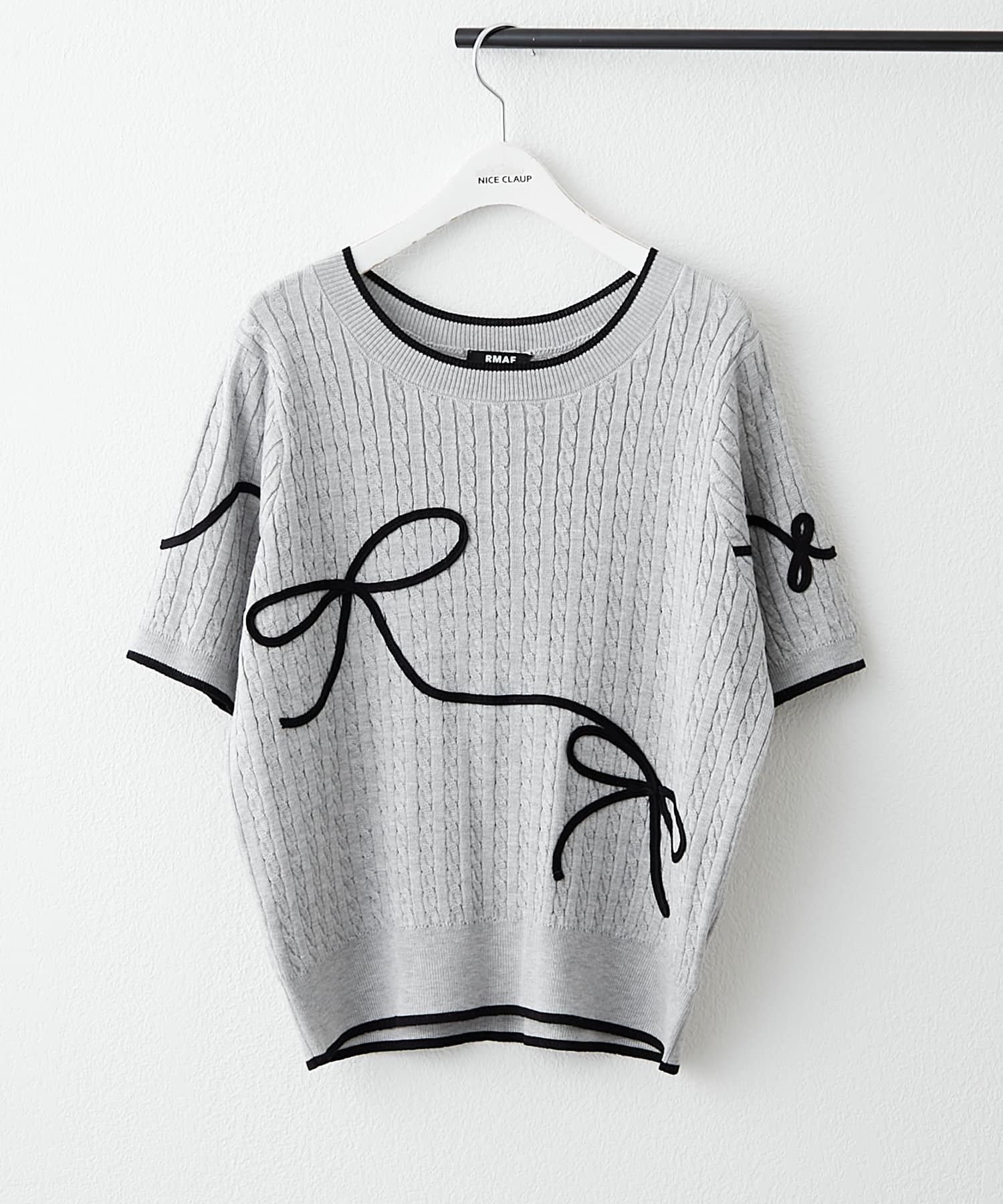 NICE CLAUP / OLIVE des OLIVE OUTLET(ナイスクラップ  / オリーブ デ オリーブ アウトレット) プチプラトレンドitem【RMAF】ケーブルコード刺繍入りプルオーバー