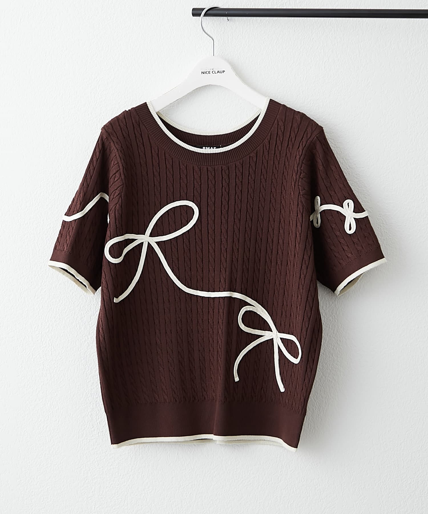 NICE CLAUP / OLIVE des OLIVE OUTLET(ナイスクラップ  / オリーブ デ オリーブ アウトレット) プチプラトレンドitem【RMAF】ケーブルコード刺繍入りプルオーバー