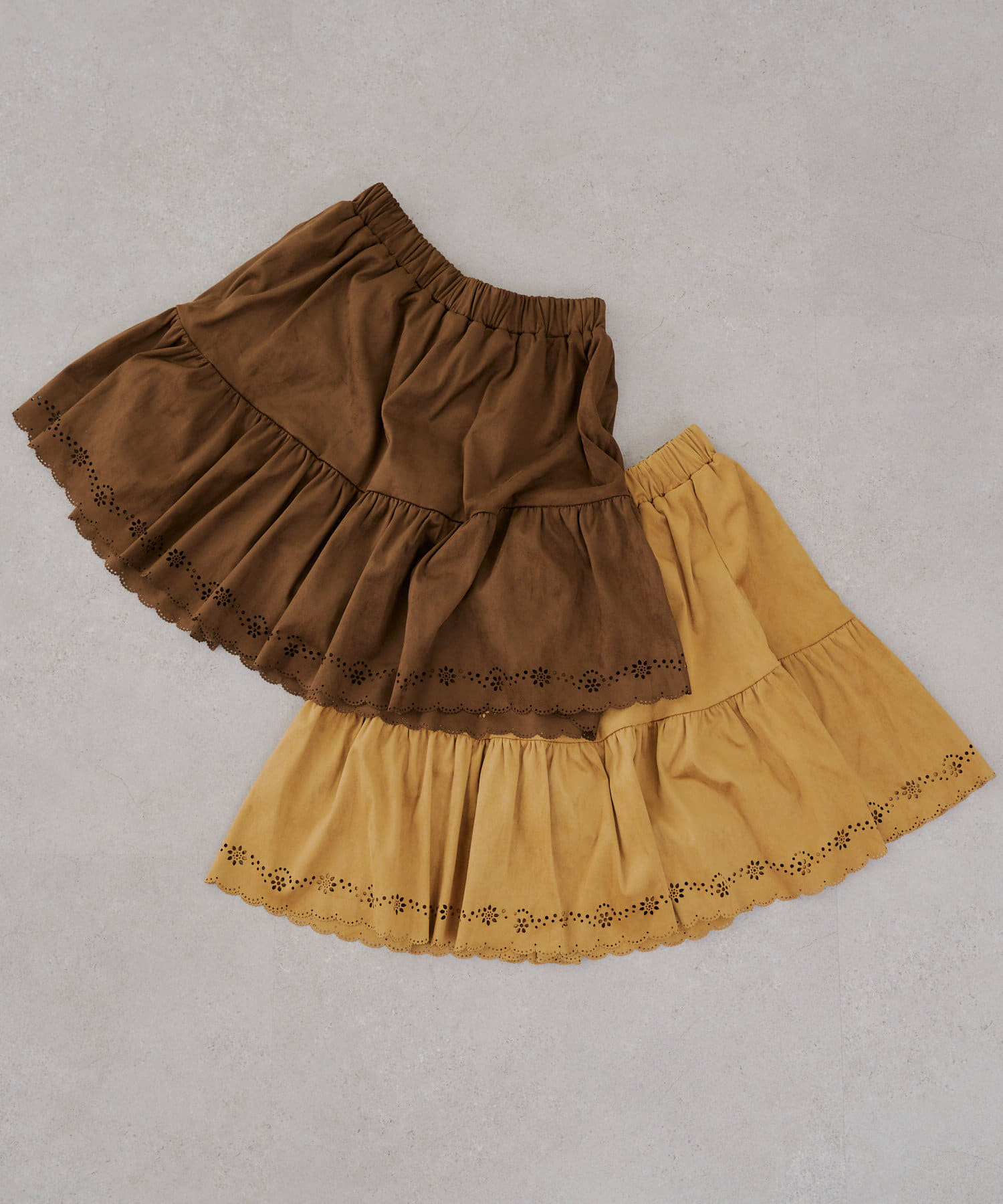 NICE CLAUP / OLIVE des OLIVE OUTLET(ナイスクラップ  / オリーブ デ オリーブ アウトレット) 【RMAF】パンチングフェイクスウェードミニスカート