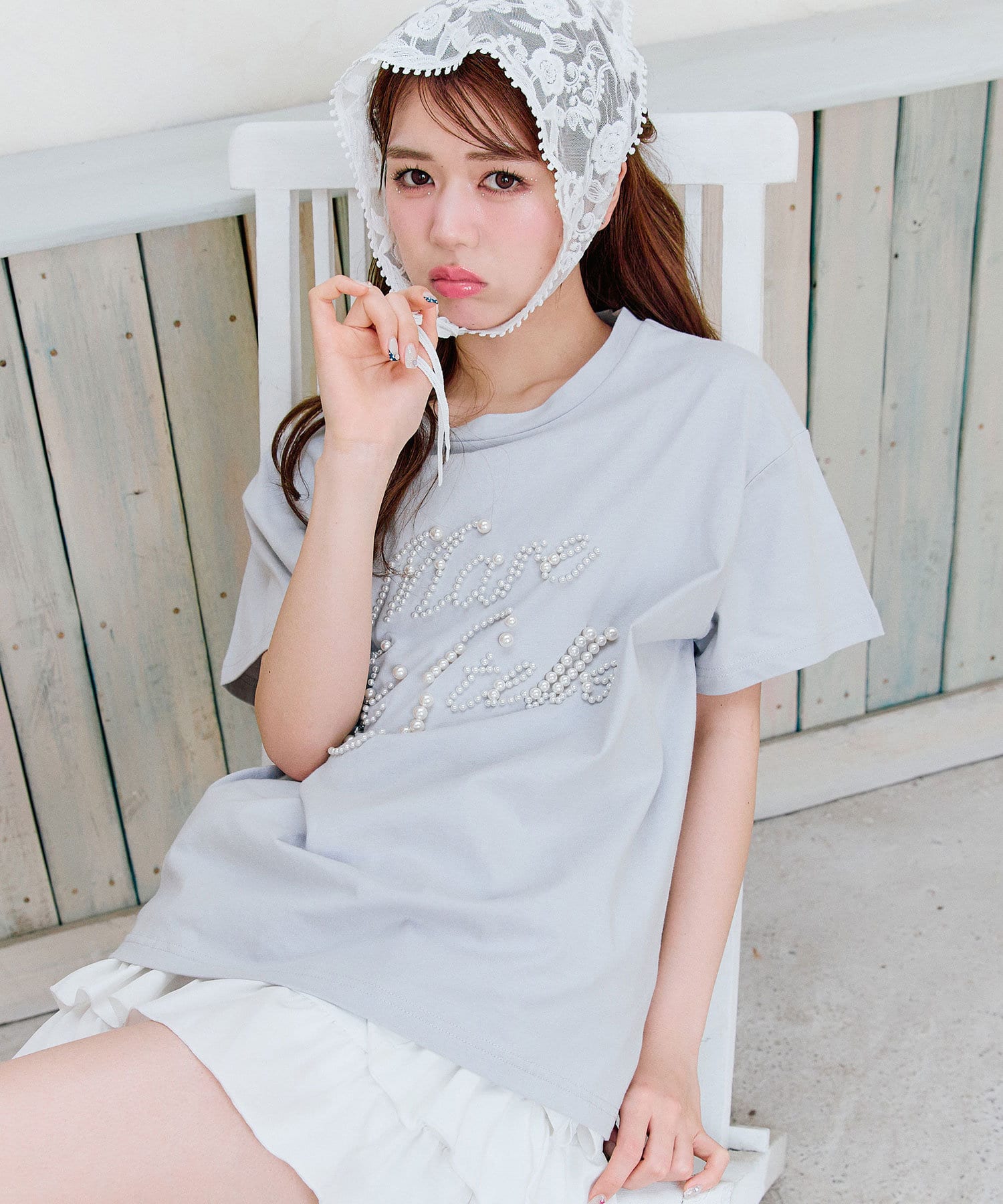 シェルやパールで夏らしさたっぷりなTシャツ■デザイン・夏にぴったりなデザインで、カラーごとに違いを楽しめるTシャツ。・デザインはオフはシェルのプリント、サックスはシェル刺繍、ラベンダーはパールロゴです