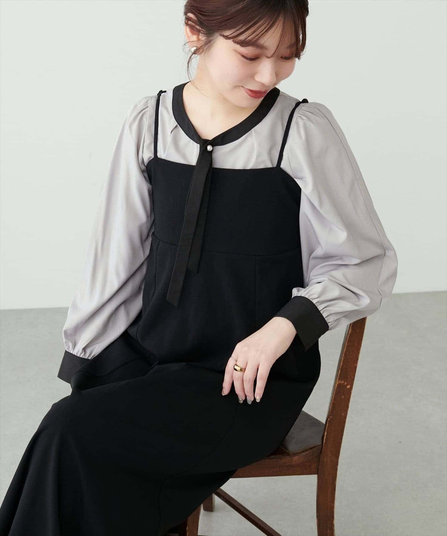 NICE CLAUP / OLIVE des OLIVE OUTLET(ナイスクラップ  / オリーブ デ オリーブ アウトレット) 【natural couture】パールリボンタイ付き配色ブラウス