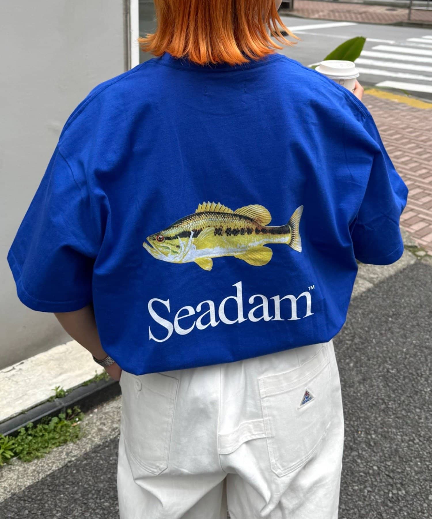 レトロトレンド感が◎リアルタッチなフィッシュプリントがSEADAMらしいTシャツ！■デザイン・10.5ozのヘビーウェイトボディを使用しているので一枚で着ても透ける心配ありません。・リアルなブラックバ