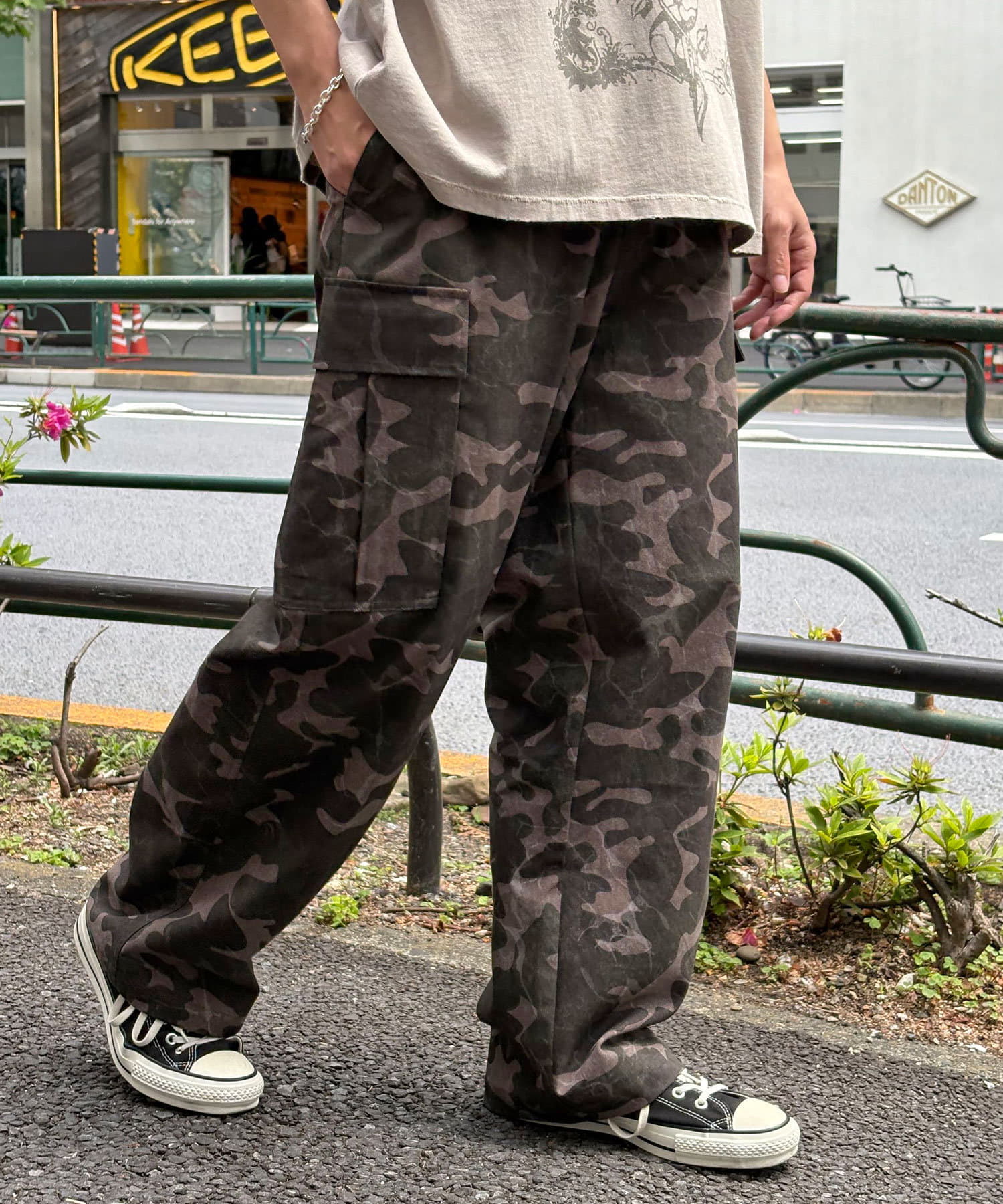 【絶版】年末セール　Old APE カーゴパンツ　初期トライバル 楽天市場】a bathing ape カーゴパンツの通販