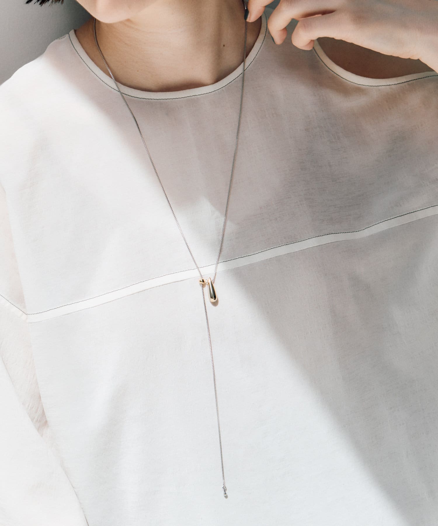 ear PAPILLONNER(イア パピヨネ) 2WAY雫スライドネックレス