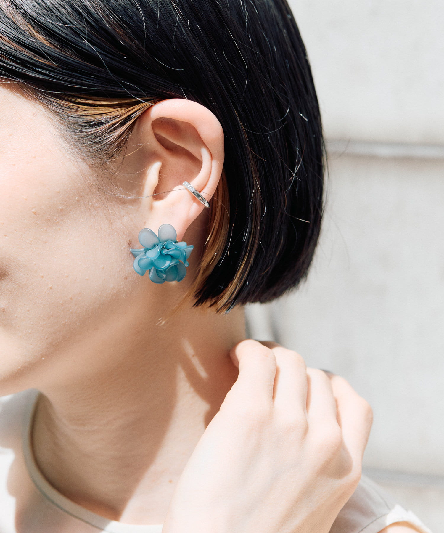 ear PAPILLONNER(イア パピヨネ) 《チタンポスト》フロストフラワーピアス