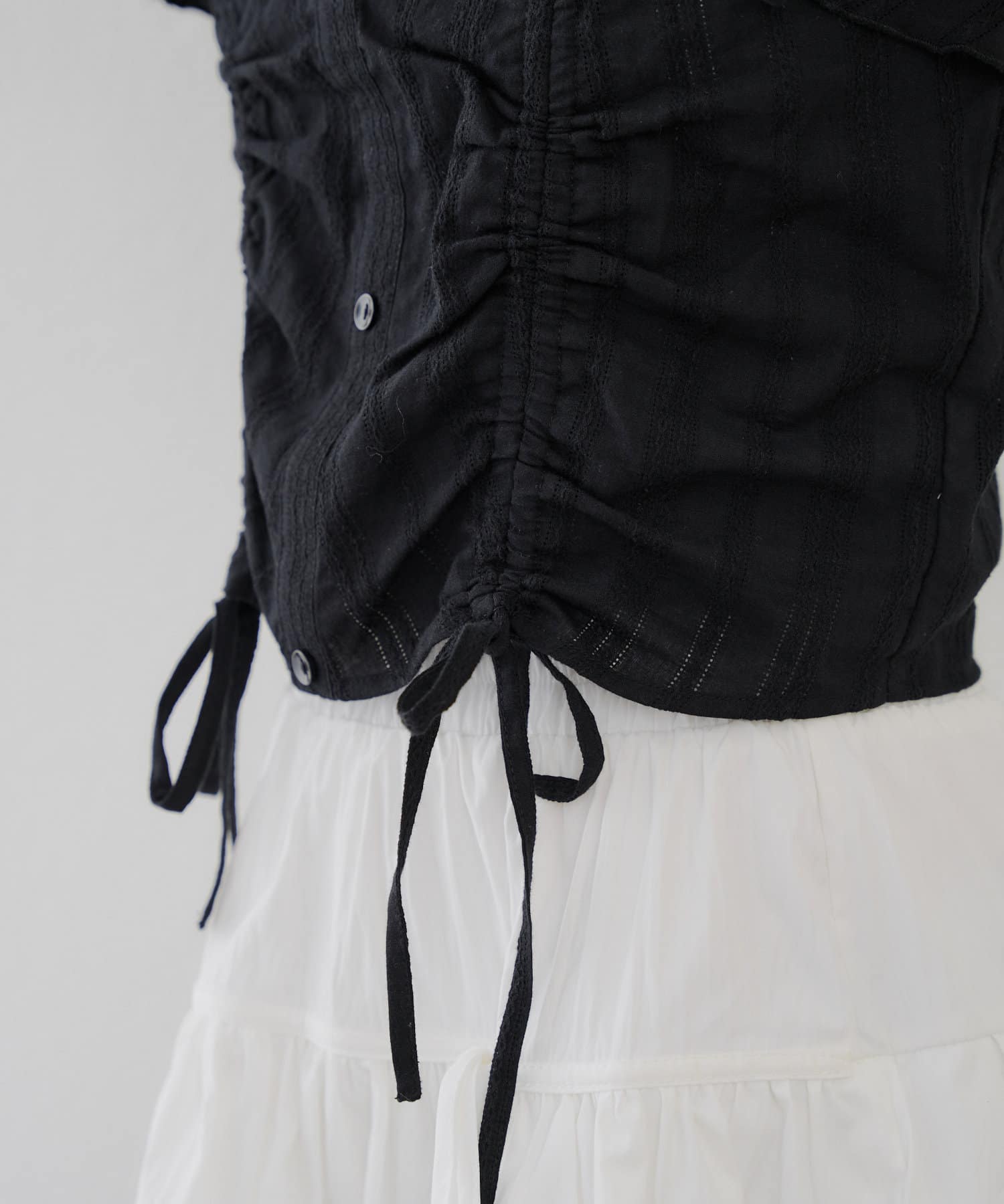 Remind me and forever(リマインドミーアンドフォーエバー) オフショルにもなる、肩リボンドロストブラウス