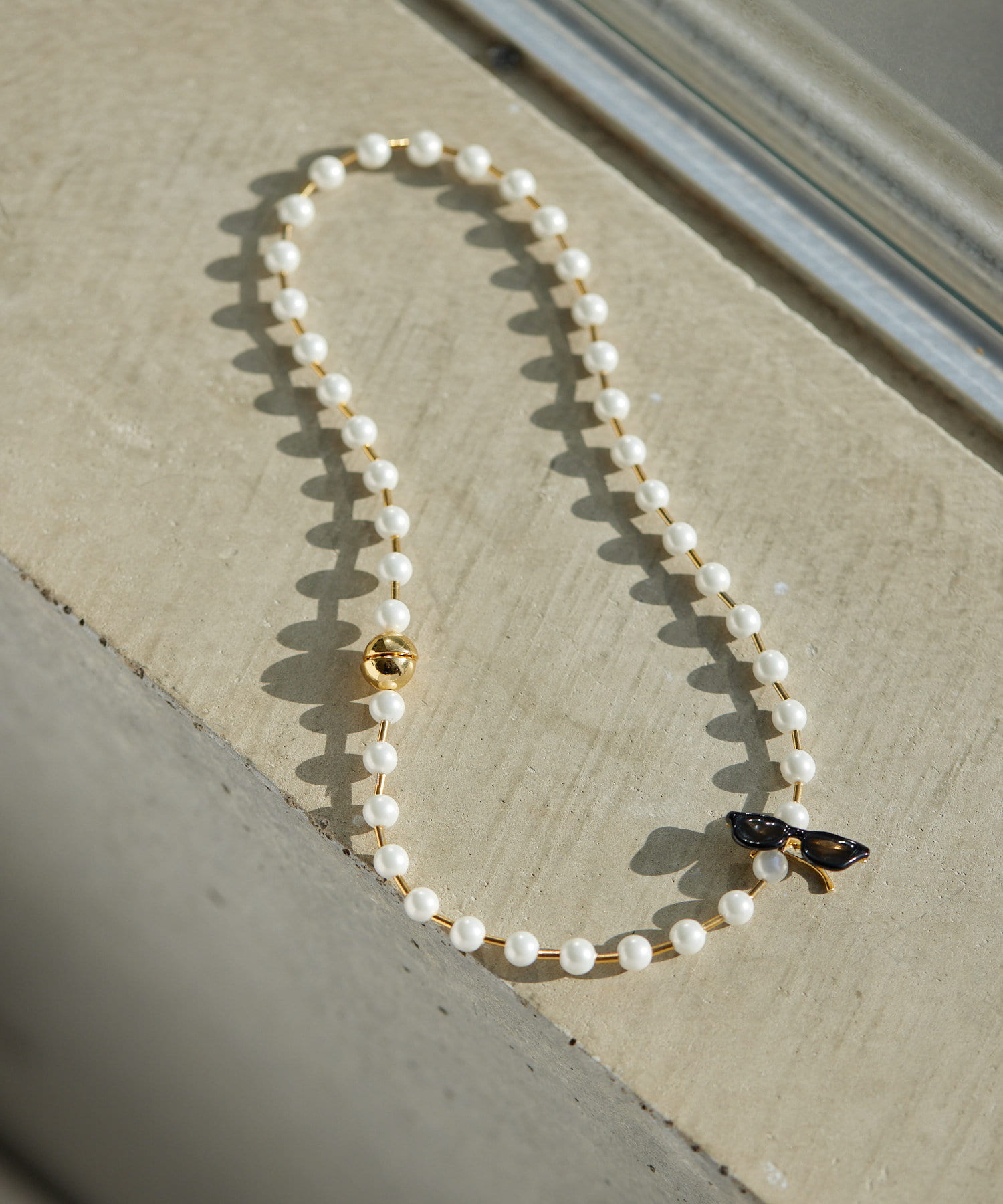 【美品】ear PAPILLONNERイアパピヨネ　ネックレス定価15,400円 金属アレルギー対応/ステンレス》クロスコインネックレス