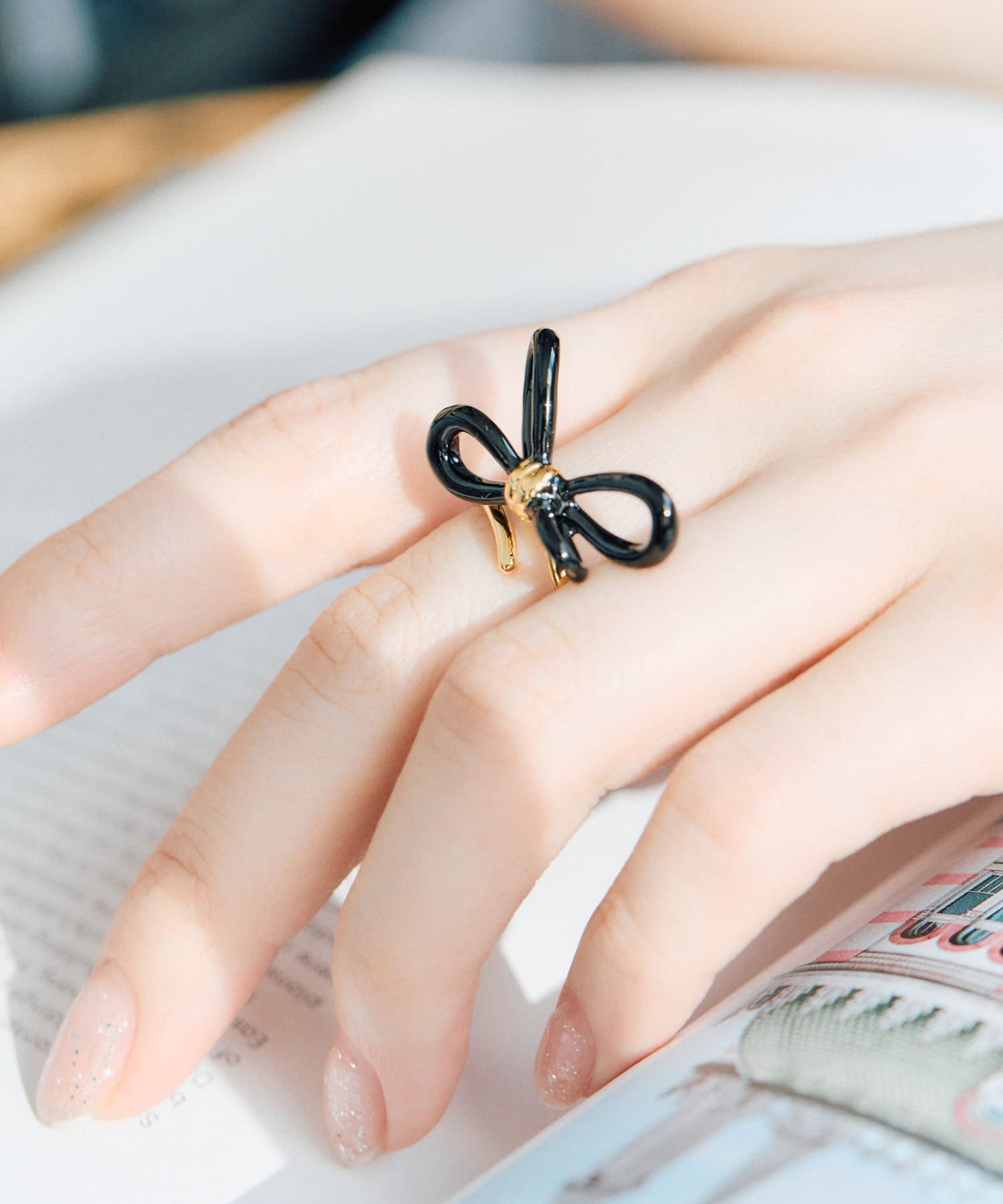 ear PAPILLONNER(イア パピヨネ) 《WEB＆一部店舗限定》モノトーンリボンリング