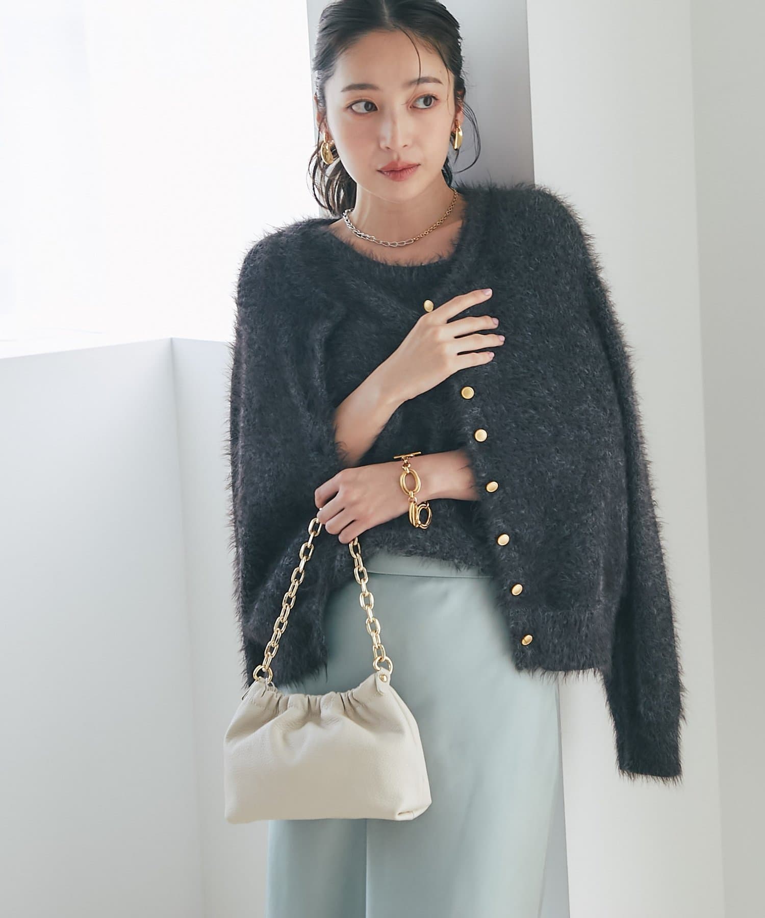 アンサンブル可】ヘアリーフェザーカーディガン | La boutique