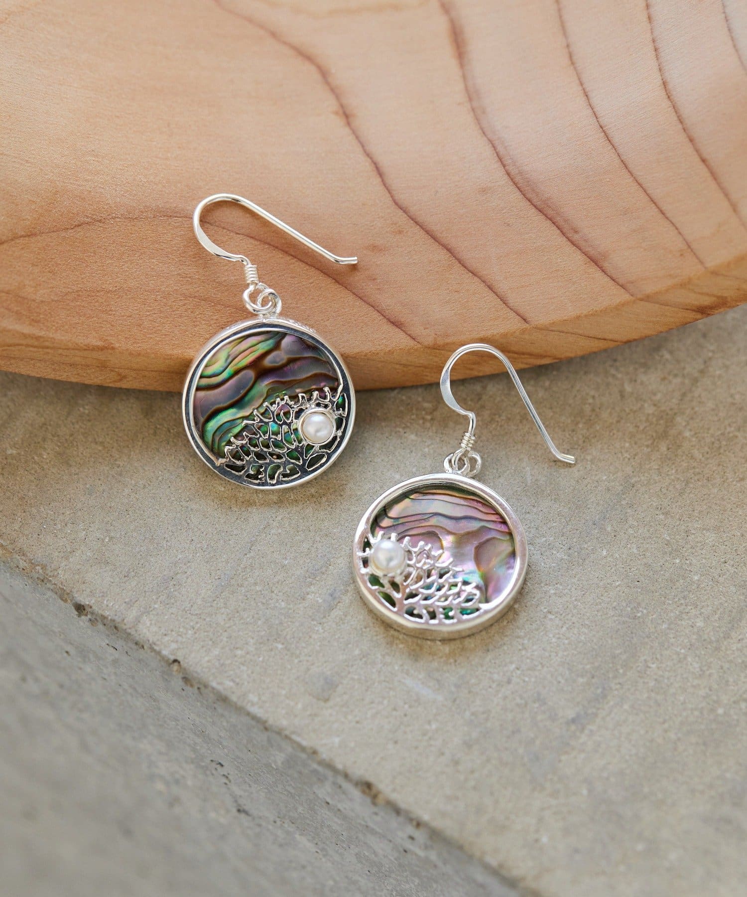 ear PAPILLONNER(イア パピヨネ) 《WEB＆一部店舗限定/スターリングシルバー使用》シードリームピアス