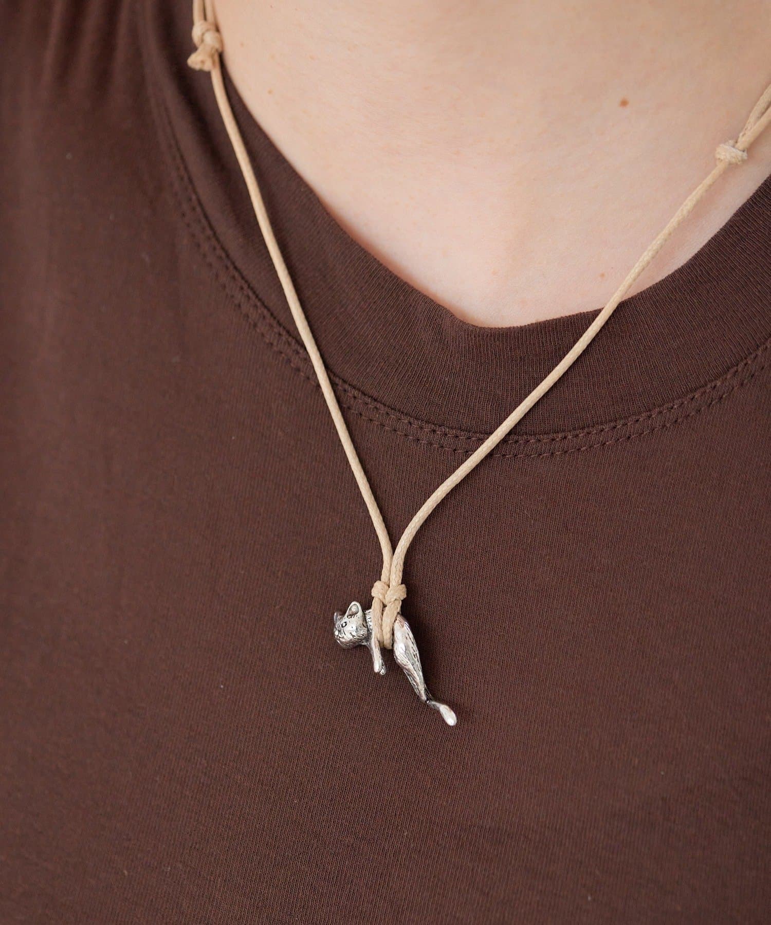 ear PAPILLONNER(イア パピヨネ) ねこキャッチネックレス