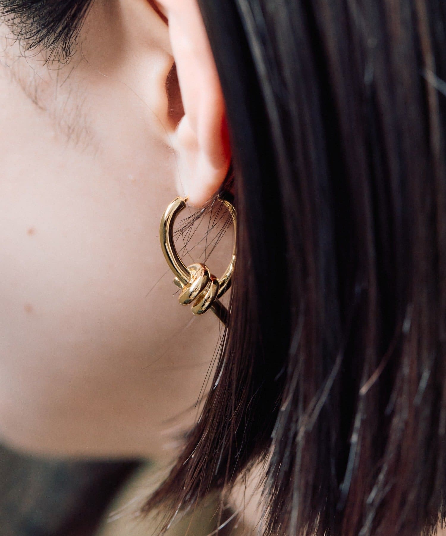ear PAPILLONNER(イア パピヨネ) むすびフープピアス