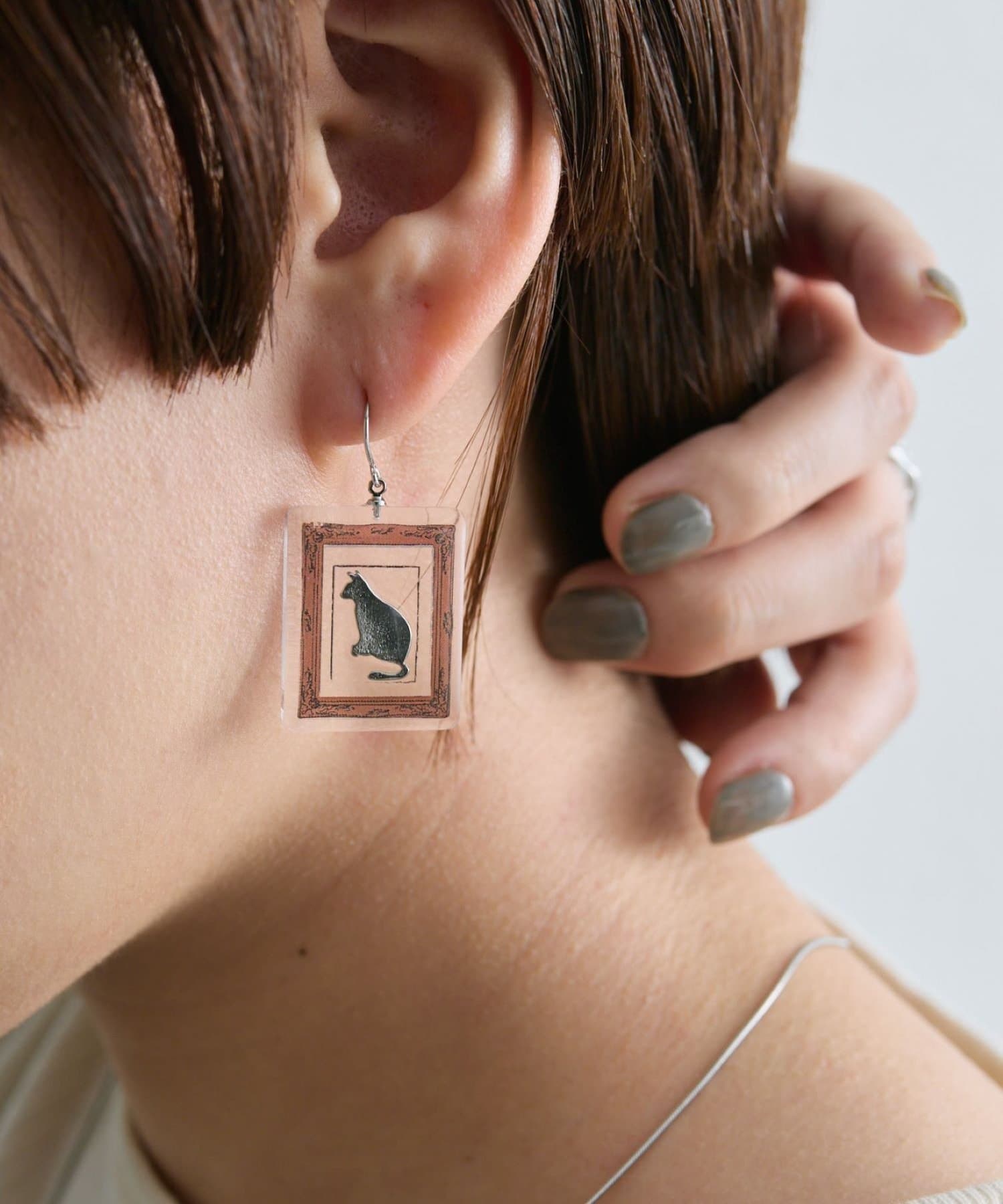 ear PAPILLONNER(イア パピヨネ) ピクチャーフレームピアス
