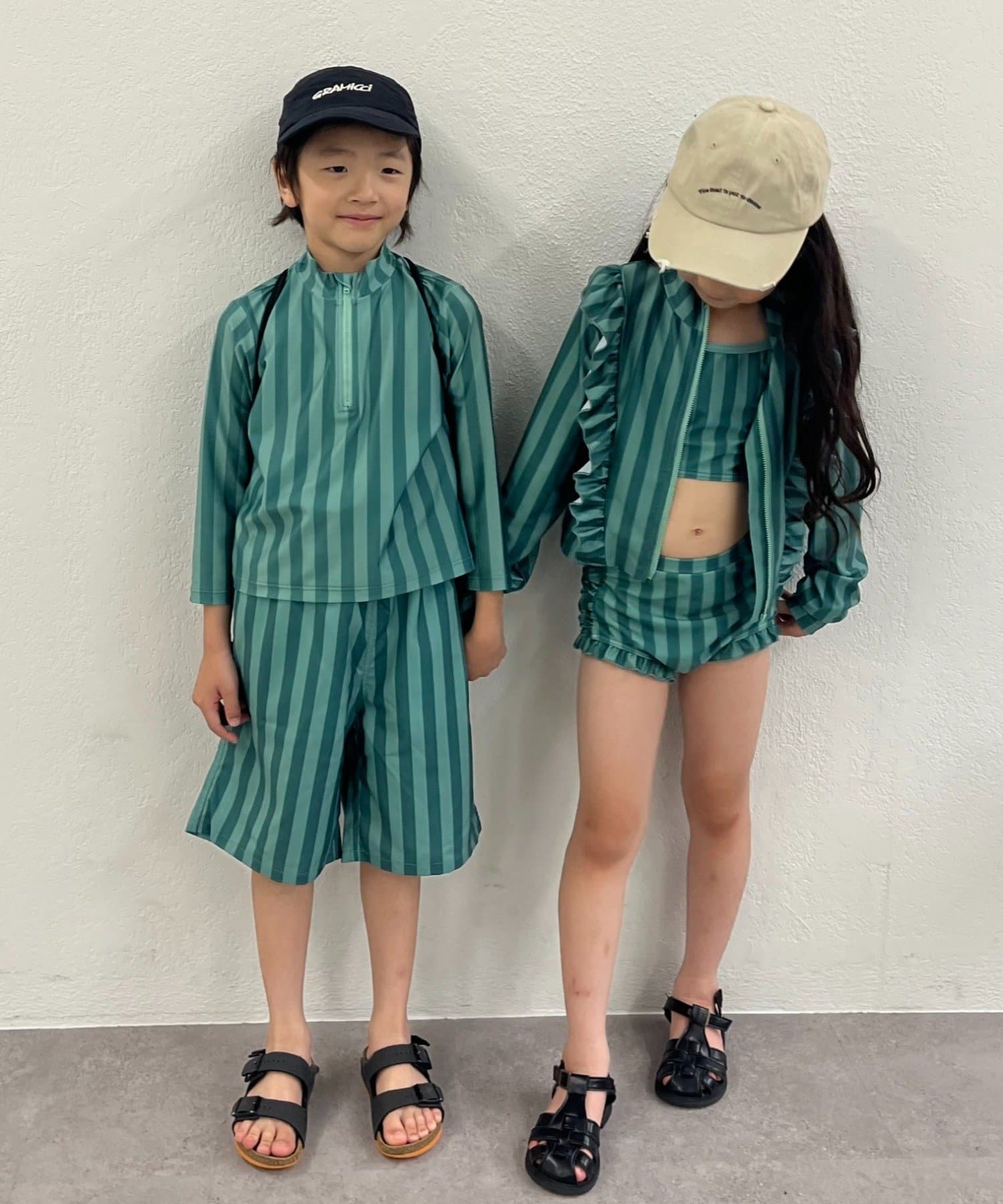 リボン＆お魚プリント♡【CHANEL】ジップ スイムウェア セール】【WEB限定】【KIDS】サイドシャーリングセパレート