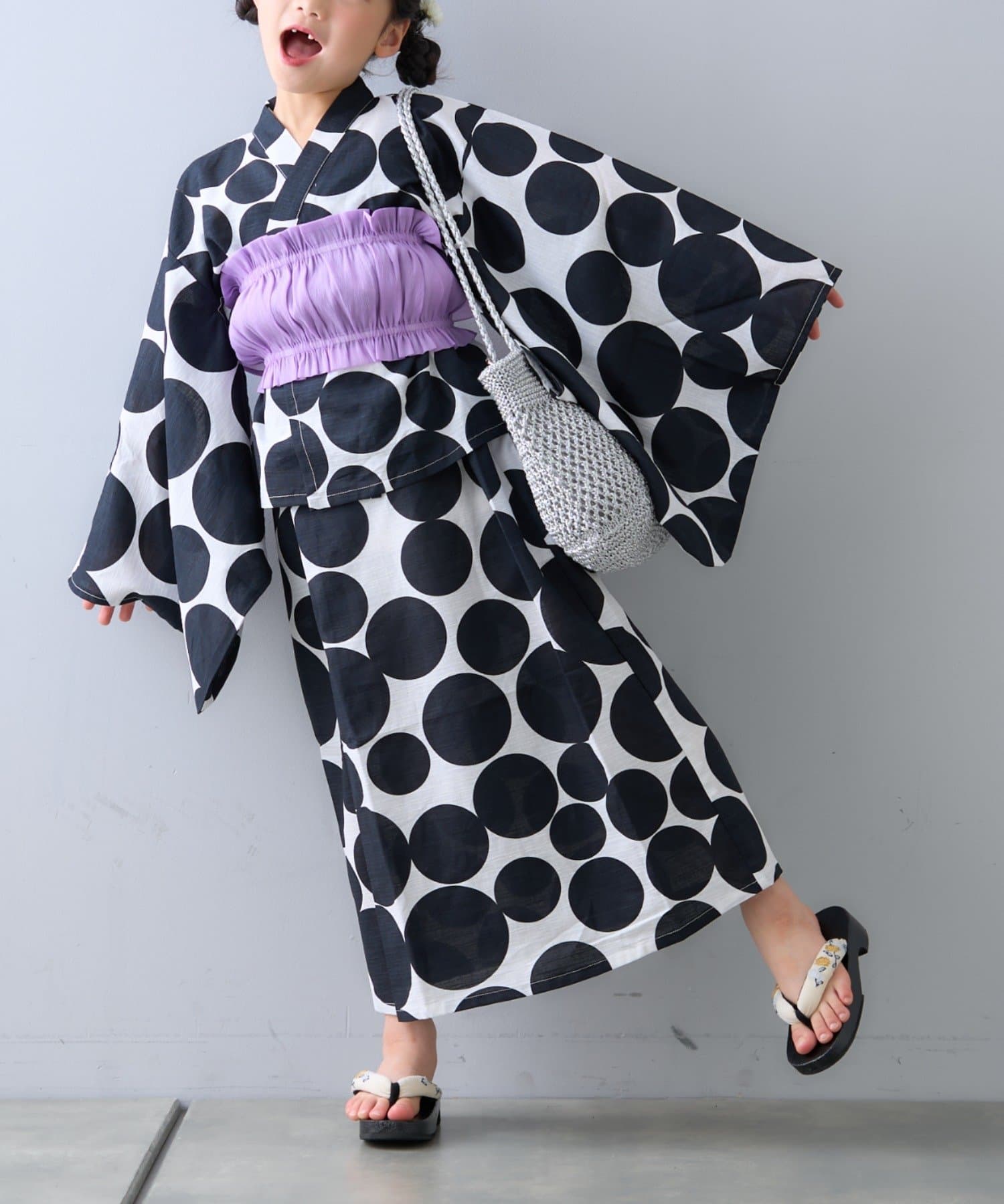 着付けが簡単でうれしい♡普段使いもできちゃう2WAYセパレート浴衣■デザイン"着付けが簡単×かわいい"が叶う、ママもお子様も嬉しい浴衣が登場！ゴム仕様になっている帯は、大きめリボン