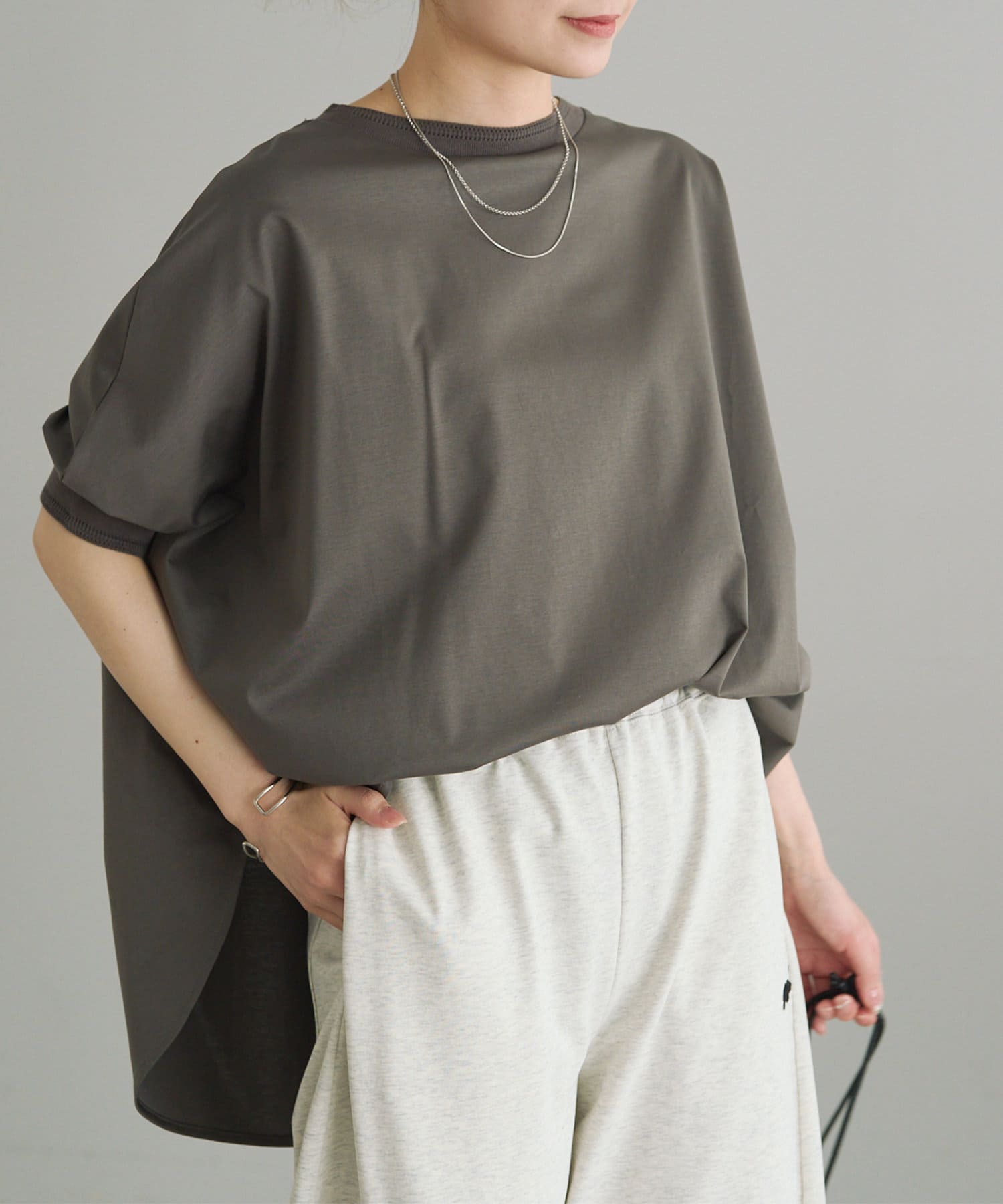 PUAL CE CIN　2025 SS collection 【レトロシック】ミニマルなデザインとソフトなクラフト感による洗練されたレトロスタイルと上品で心地良いテクスチャーを重ねたコンフォートスタイ