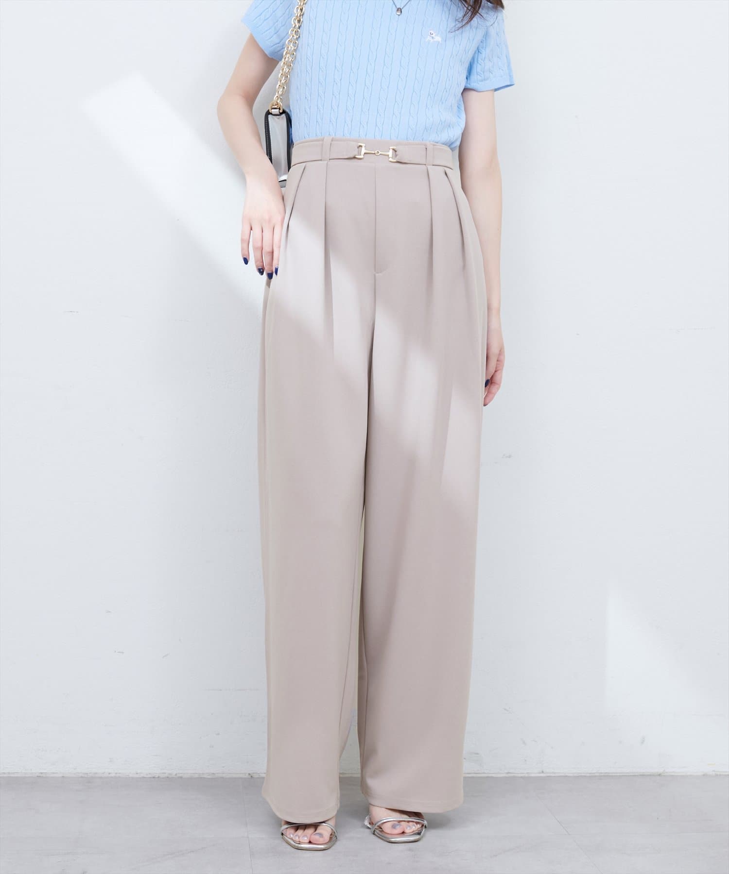 natural couture(ナチュラルクチュール) ビットベルトストレッチパンツ