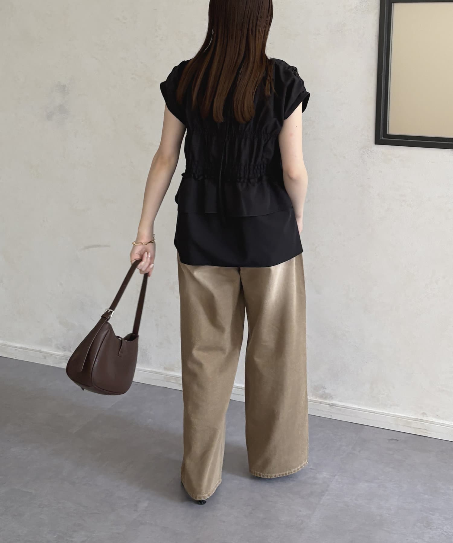 Thevon.(ゼヴォン) シャーリングペプラムフレンチブラウス