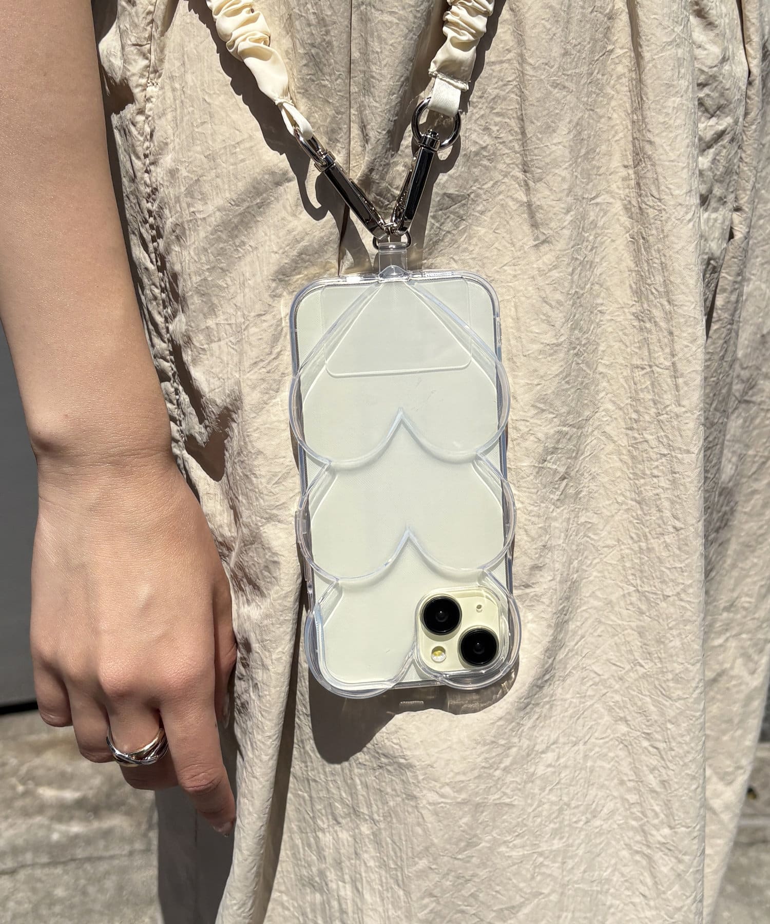 Lattice(ラティス) クリアハートスマホケース (iPhone15)