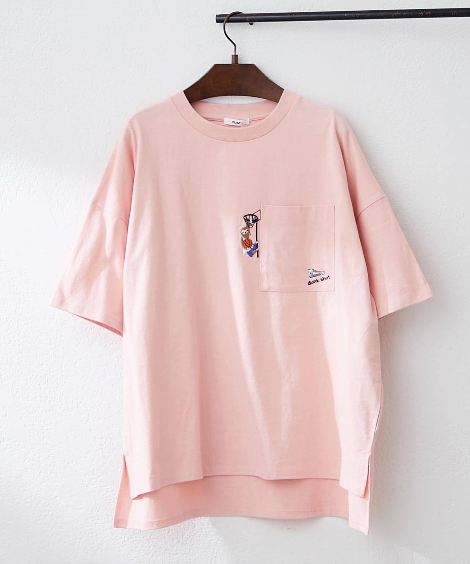 Remind me and forever(リマインドミーアンドフォーエバー) 【NAO】コットン100％、アソート刺繍ポケットT