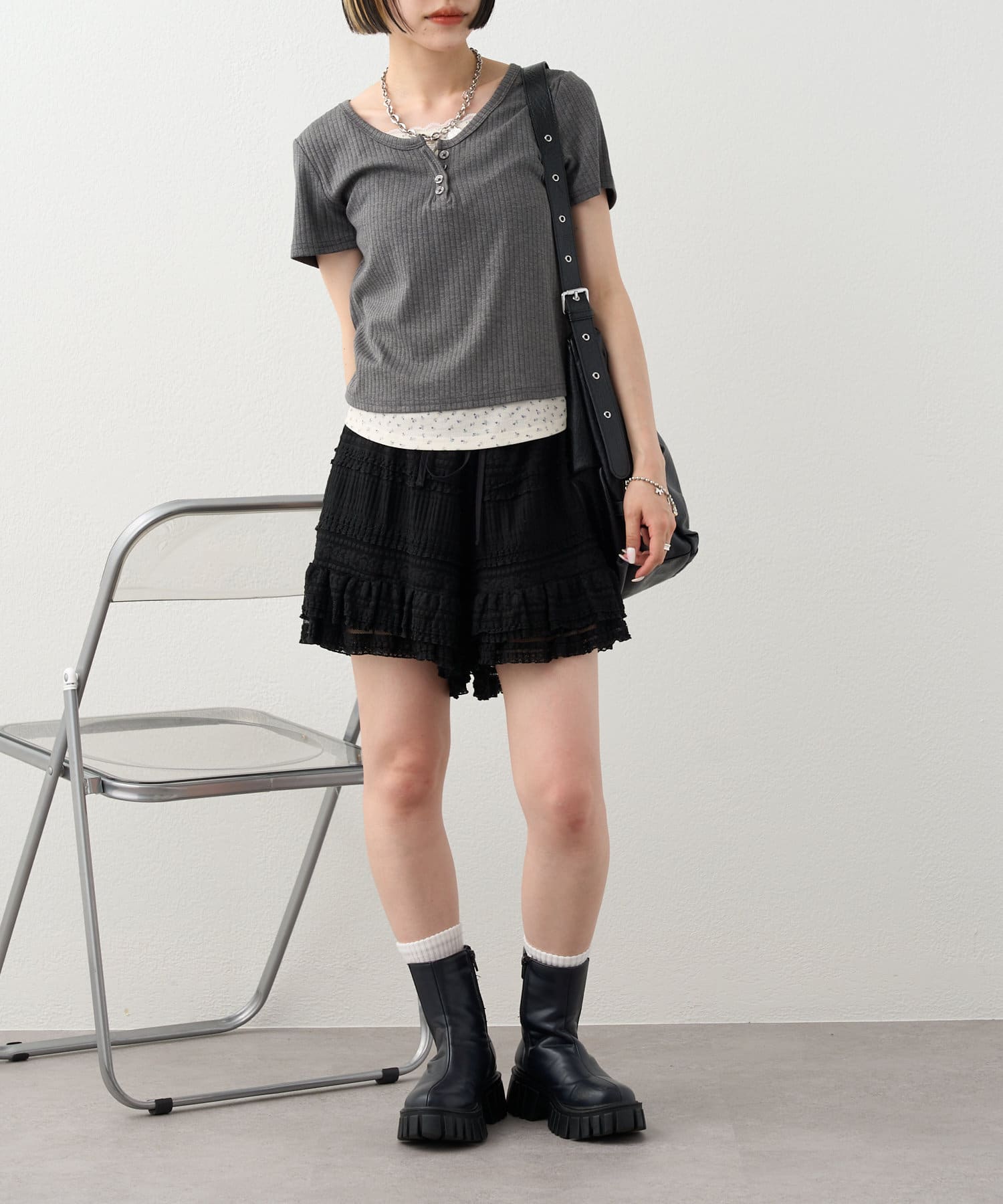 w closet(ダブルクローゼット) 【４色展開】小花レイヤードT