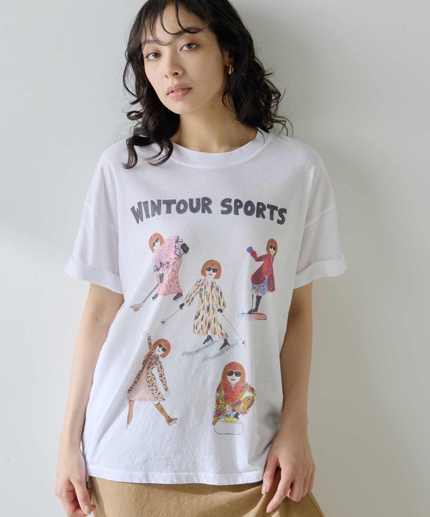 UNFORTUNATE PORTRAIT】Wintour Sports TEE | Whim Gazette