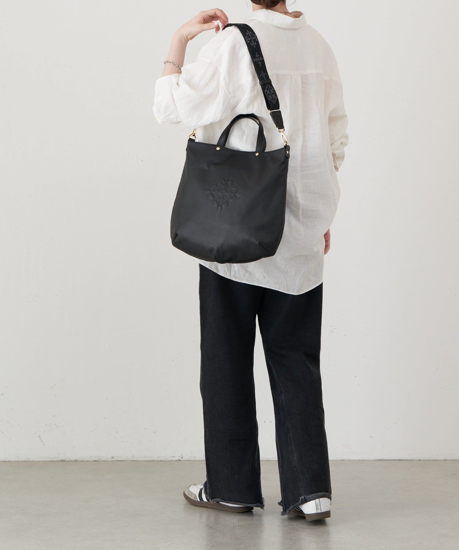 russet(ラシット) 【名品】レザー 2wayトートバッグ（エンボスモノグラム）