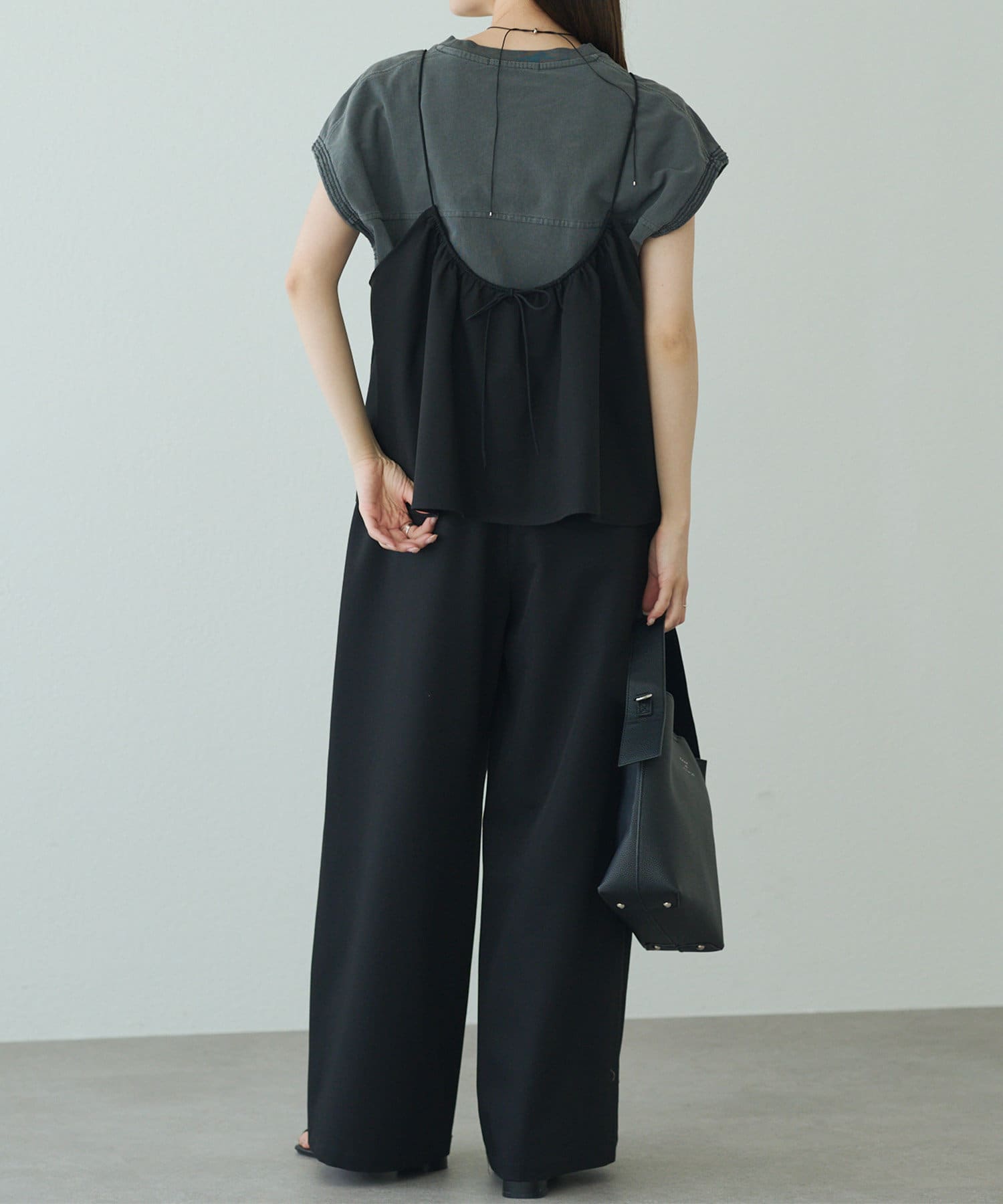 PUAL CE CIN(ピュアルセシン) 袖口太糸ステッチロゴプリントTシャツ