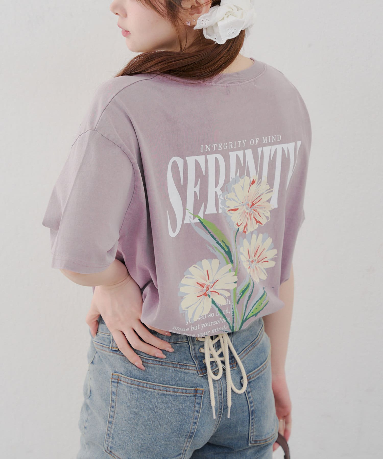【2025SS ANOTHER BRANCH OLIVE des OLIVE】■ デザイ ン・ピグメント加工が雰囲気ありなBIGシルエットのTシャツ。・ニュアンスカラーで幅広いコーデに着回ししやすい１