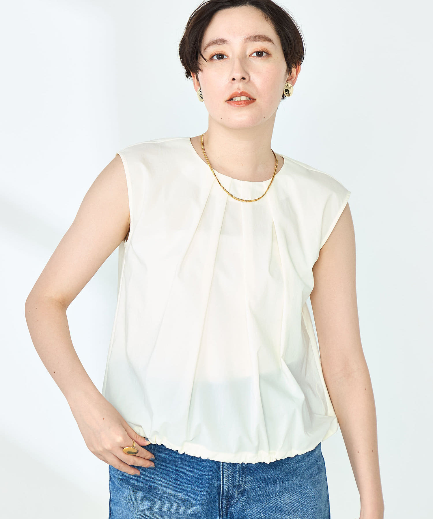◇25SS◇NOLLEY'S◆Point・衿ぐりにアシメトリータックを入れたフレンチスリーブブラウス・撥水/UVカット/接触冷感など、夏に必須な高機能を備えたタフタ素材を使用・梅雨や豪雨・台