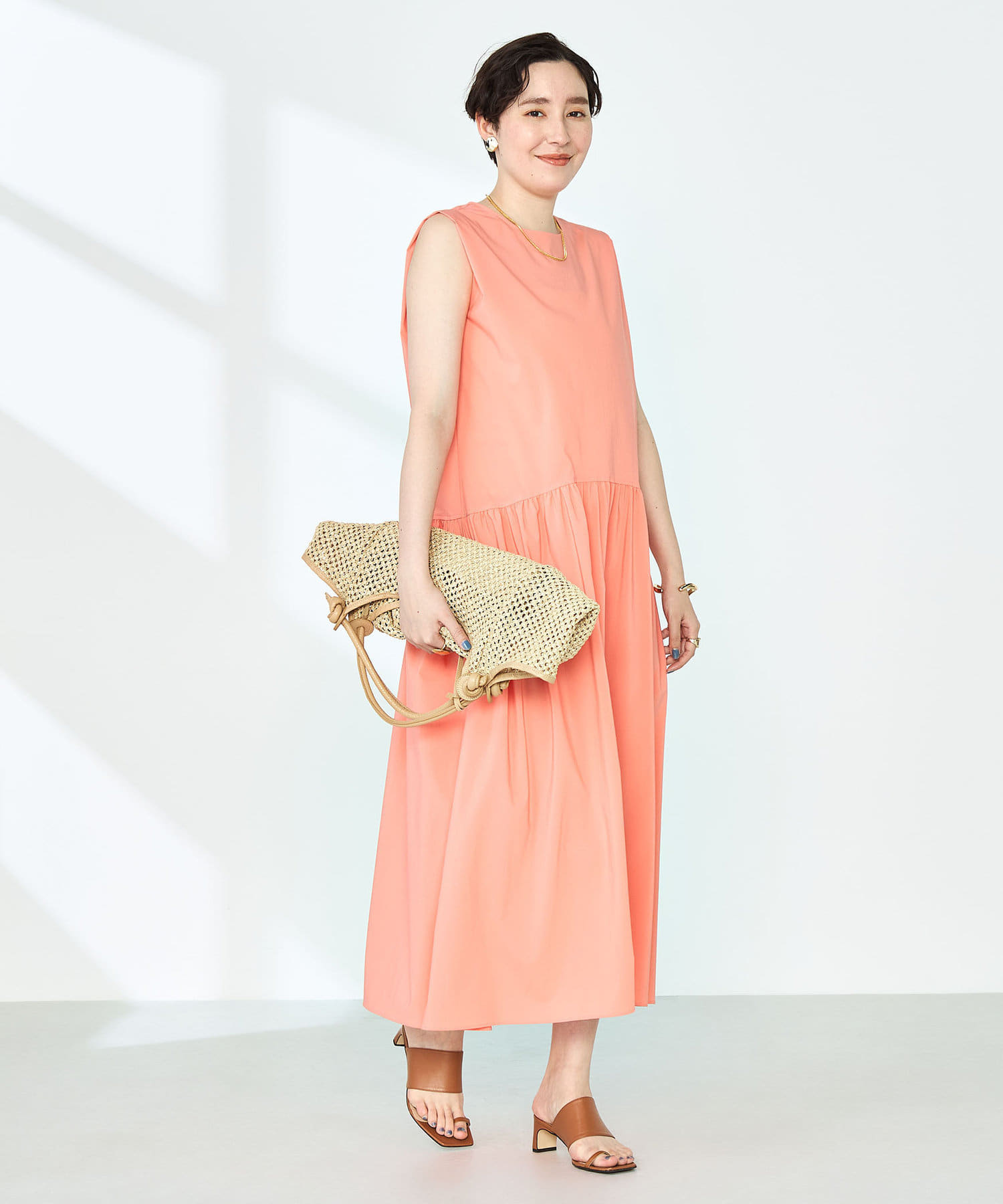 ◇25SS◇NOLLEY'S◆Point・肩タック入りで気になる腕廻りをカバーしてくれるギャザー入りワンピース・撥水/UVカット/接触冷感など、夏に必須な高機能を備えたタフタ素材を使用・梅雨