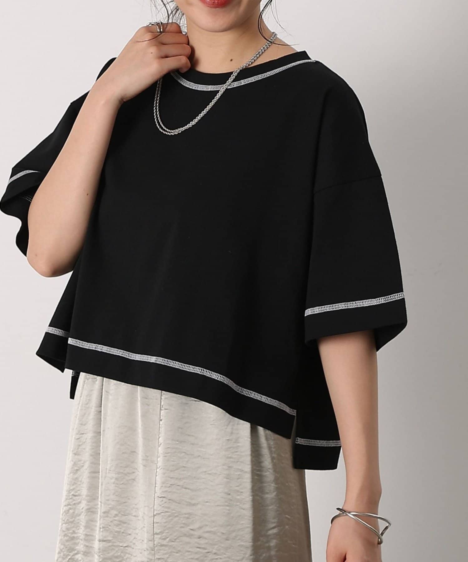 COLONY 2139(コロニー トゥーワンスリーナイン) スマートワイドクロップド配色ステッチTシャツ