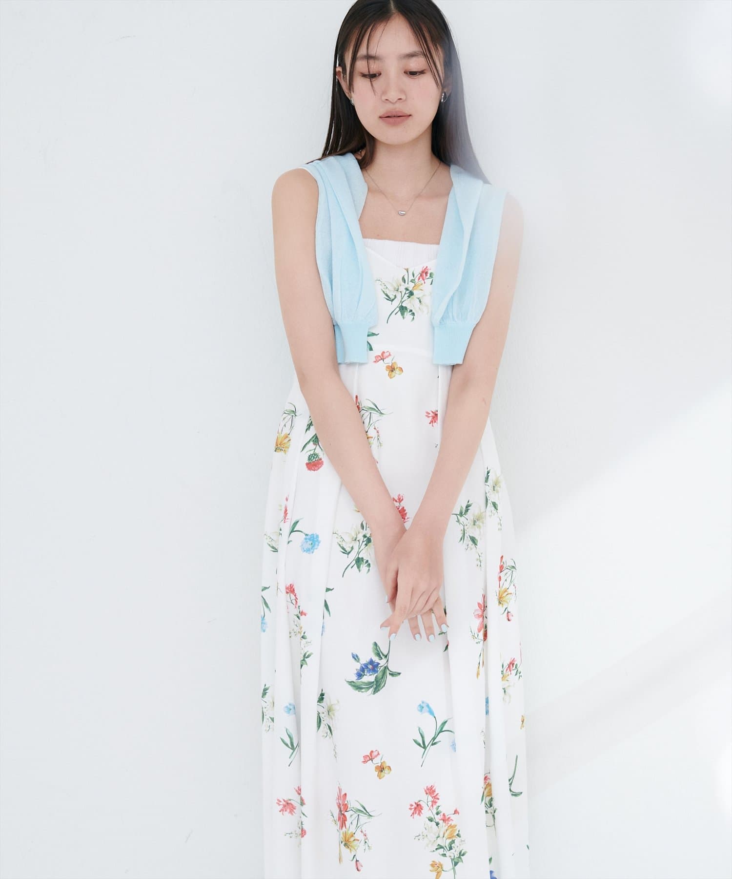 【限定セール！】 ガーデンフラワー柄フレアキャミワンピース | natural couture ワンピース