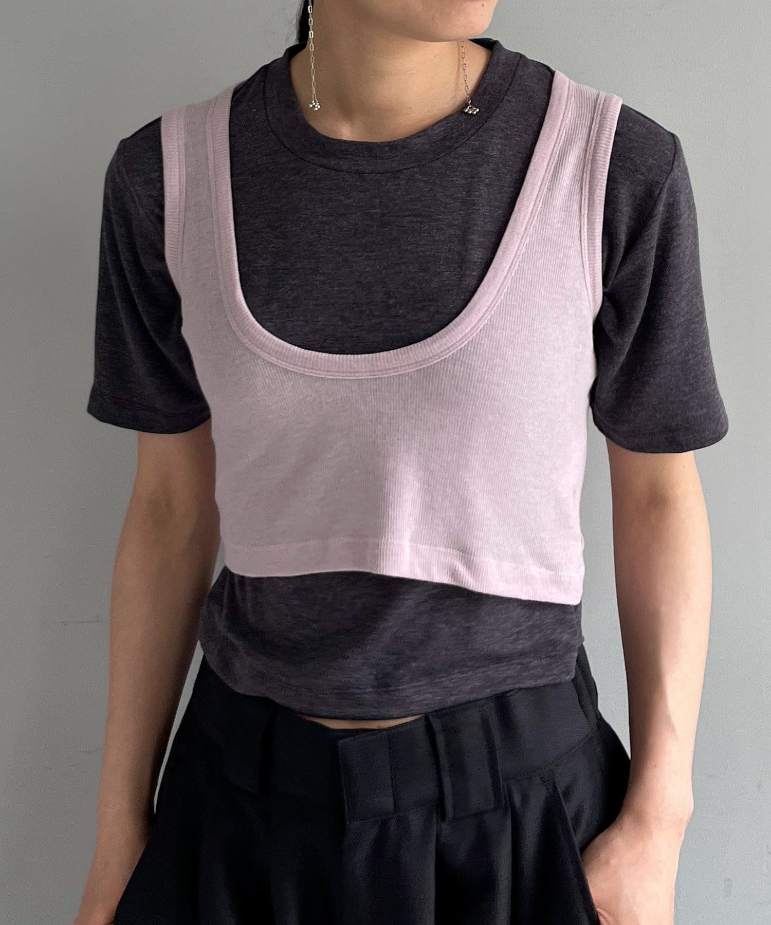 NEWoManのPOPUP STOREにて先行販売の新作アイテムが、オンラインに入荷！＜記：ディレクター成田＞着回しが最高に楽しい、夏のチビTシャツと短丈のオーバータンクのレイヤードSETが登場しまし