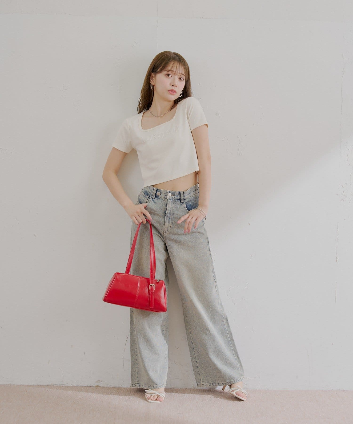 スクエアネックロゴT | Chico(チコ)レディース | PAL CLOSET