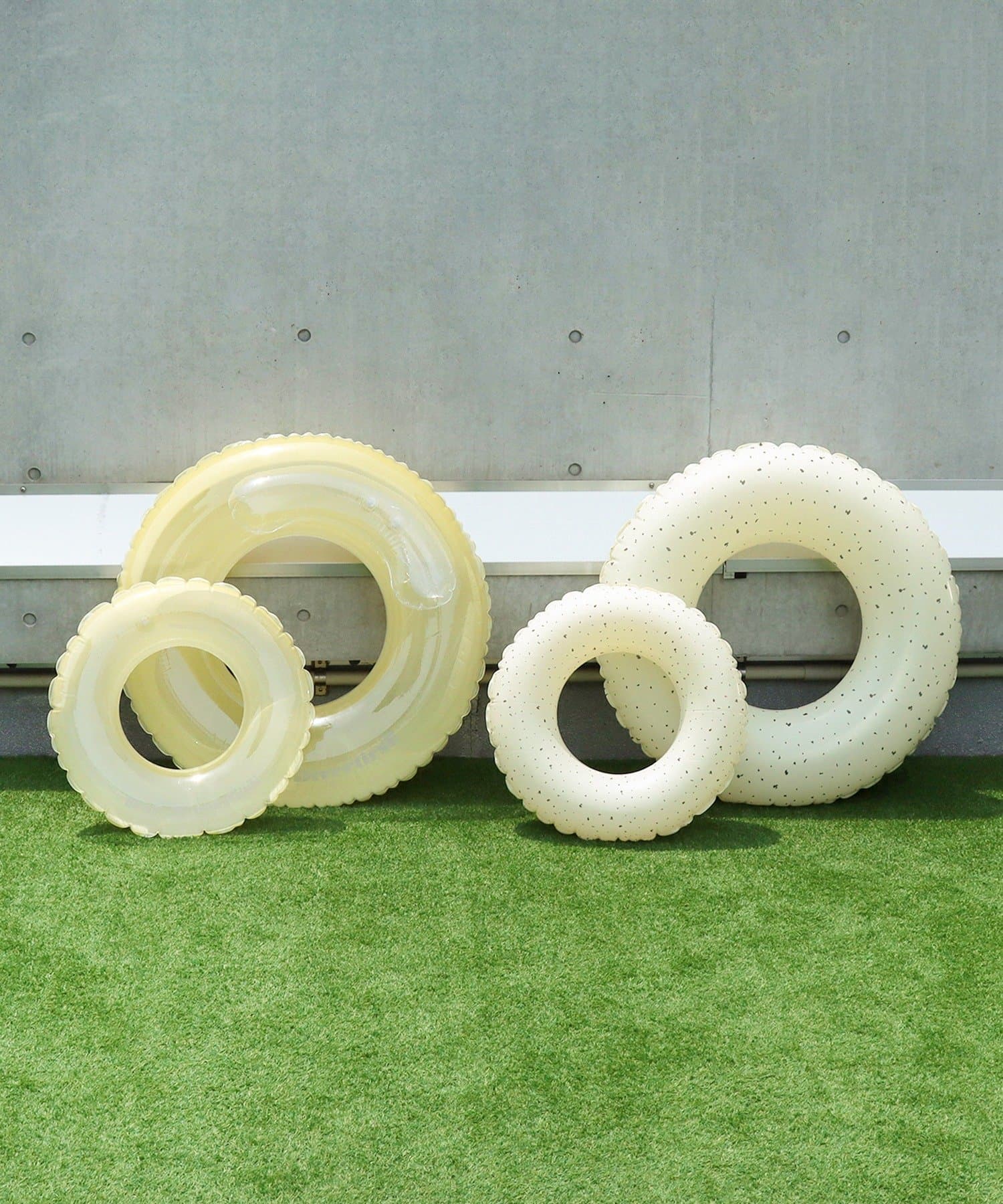 3COINS(スリーコインズ) おそろい浮き輪：80cm
