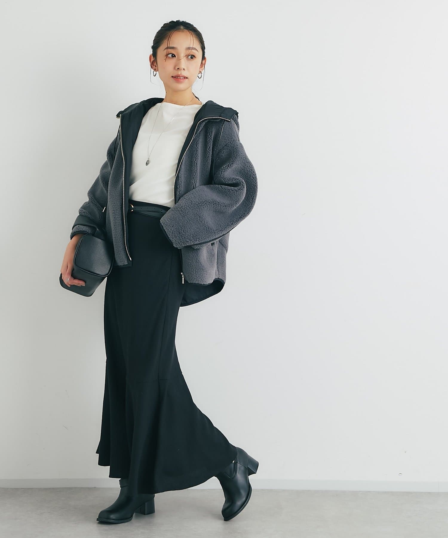 un dix cors(アンディコール) 《ラフな抜け感を演出》配色フードボアコート