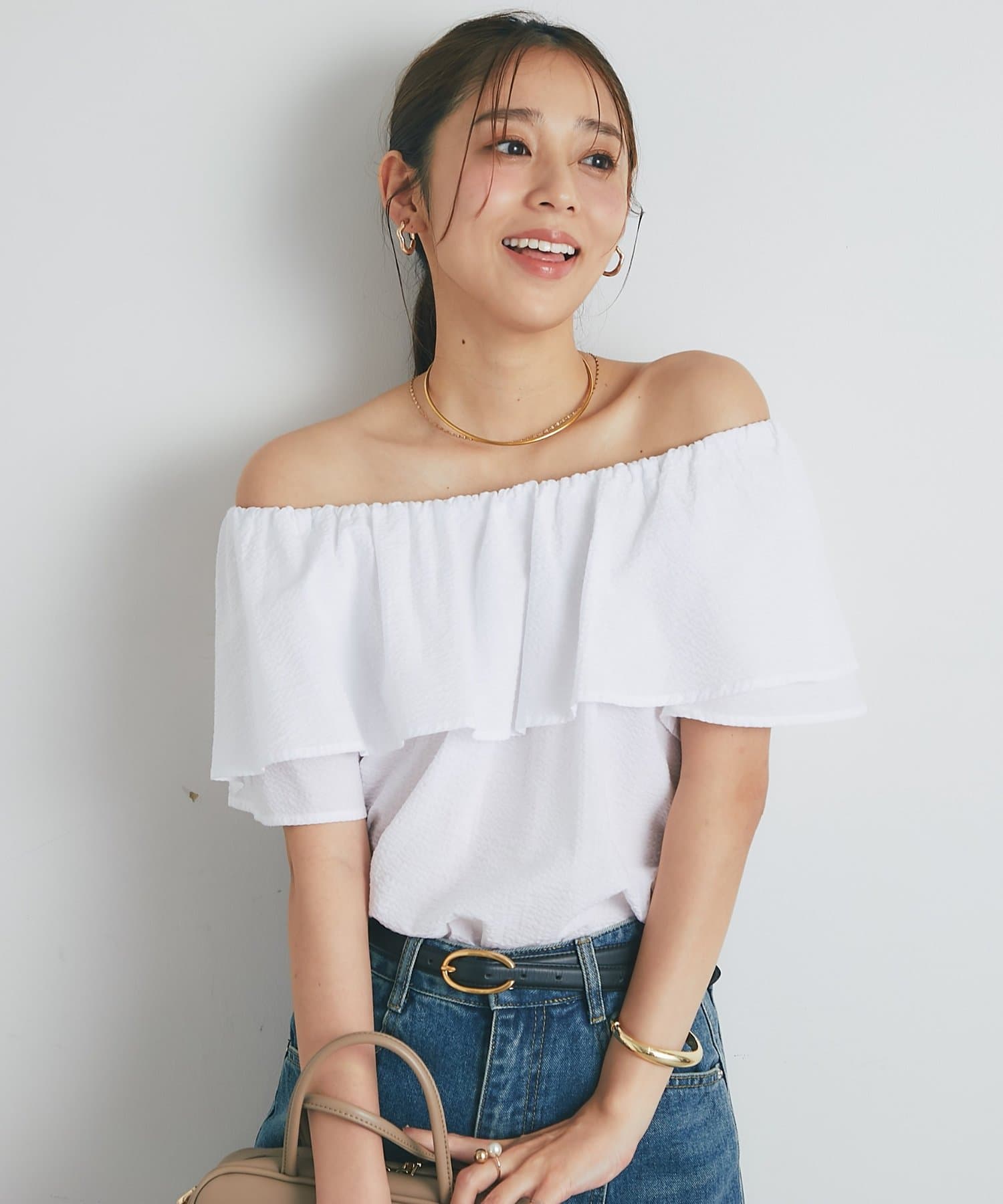 ブラウス シャツ 「綿100％・上品な肌見せ」オフショルフリルブラウス レディース 綿100％・上品な肌見せ◎》オフショルフリルブラウス | un dix